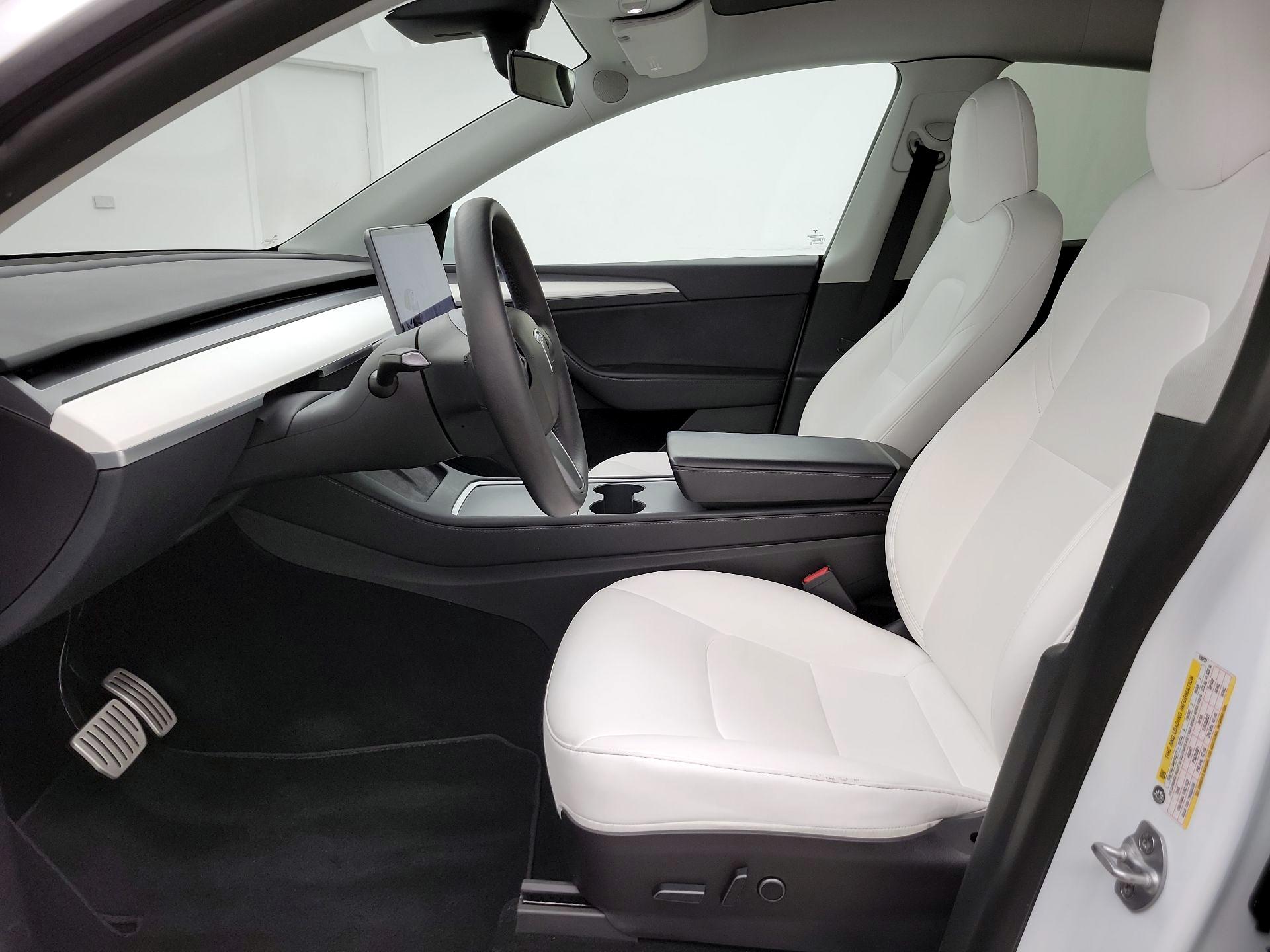 Thumbnail: 2023 Tesla Model Y - 11