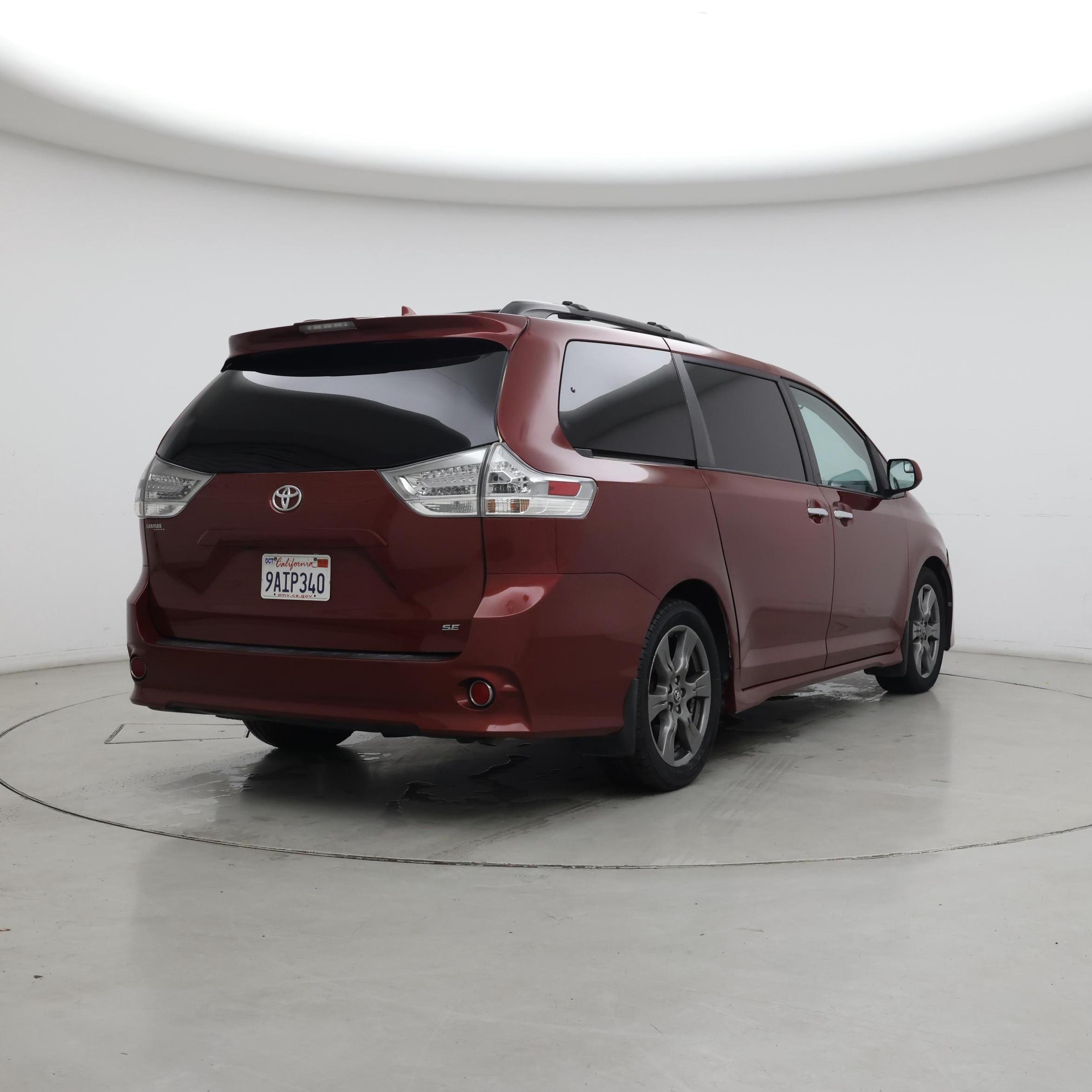 Thumbnail: 2020 Toyota Sienna - 8