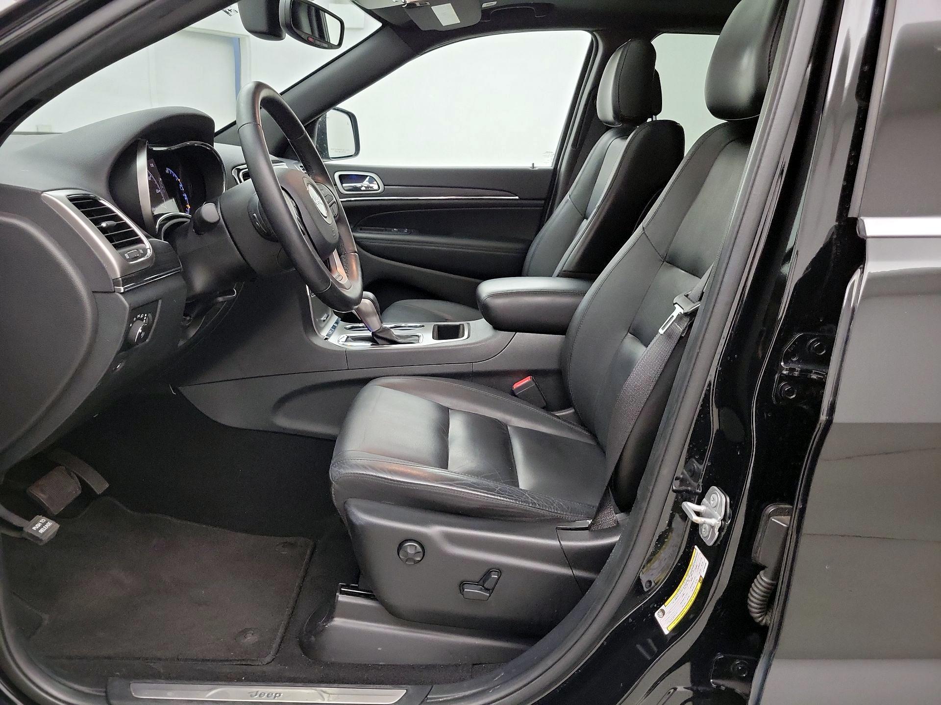 Thumbnail: 2020 Jeep Grand Cherokee - 11