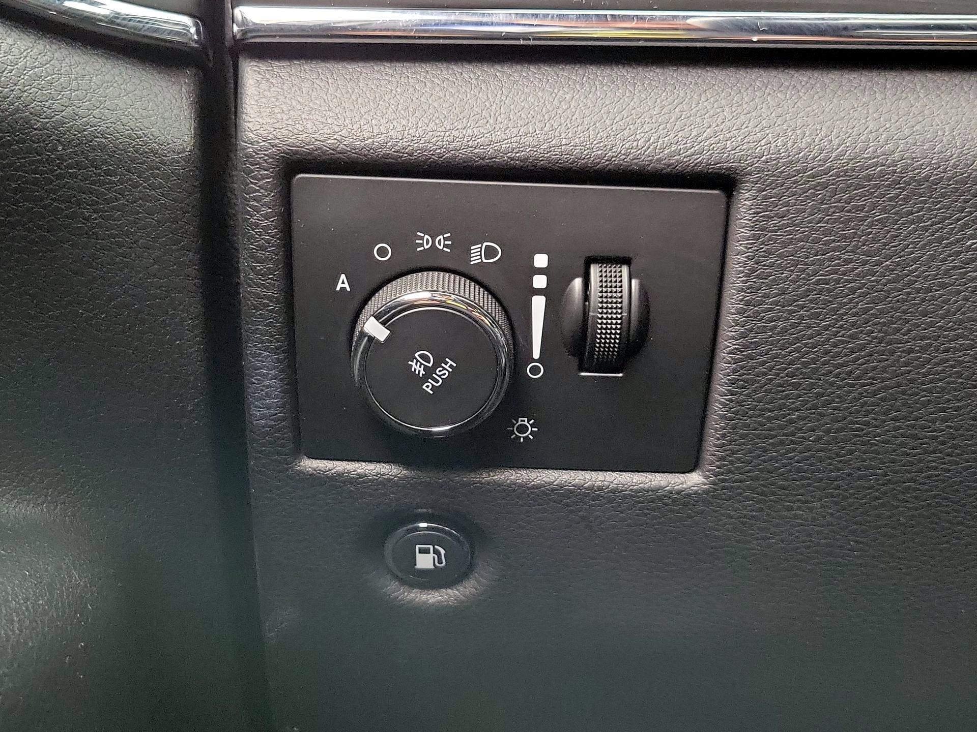 Thumbnail: 2020 Jeep Grand Cherokee - 13