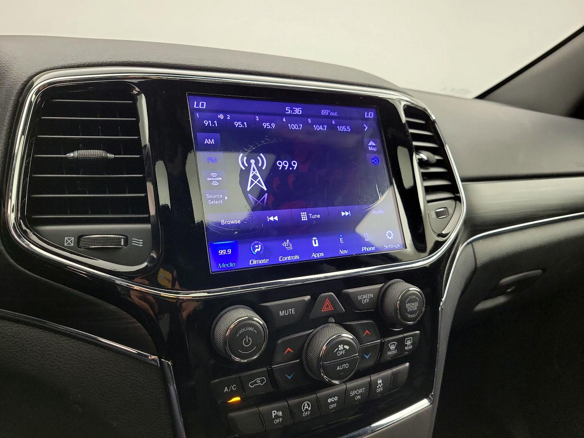 Thumbnail: 2020 Jeep Grand Cherokee - 16