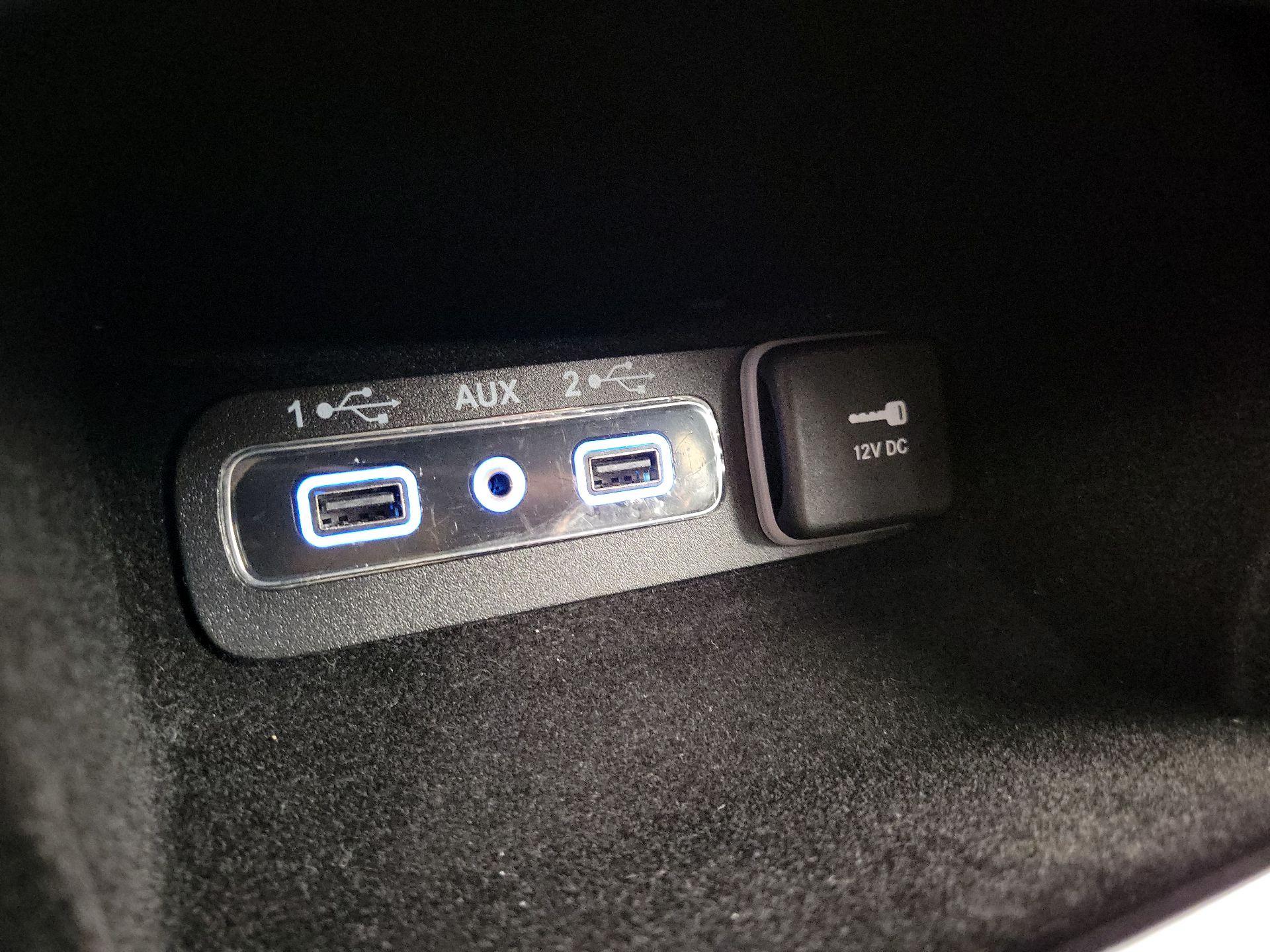 Thumbnail: 2020 Jeep Grand Cherokee - 19