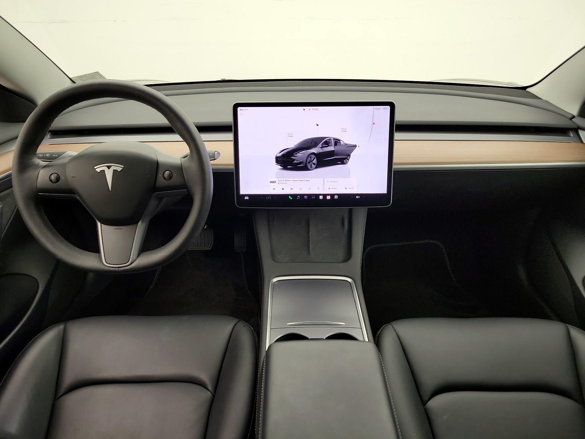 Thumbnail: 2023 Tesla Model 3 - 9