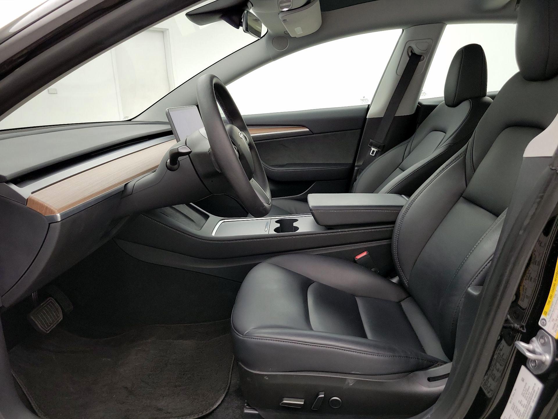 Thumbnail: 2023 Tesla Model 3 - 11