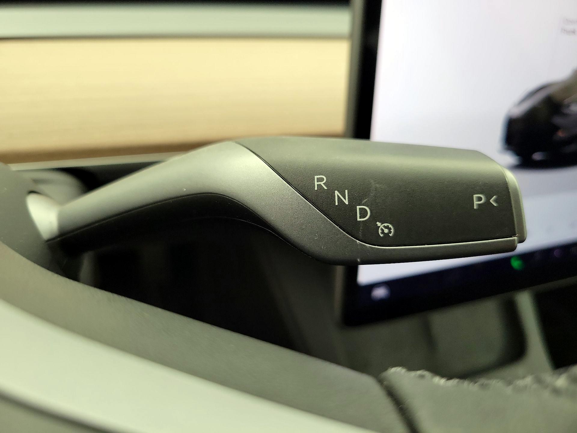 Thumbnail: 2023 Tesla Model 3 - 17