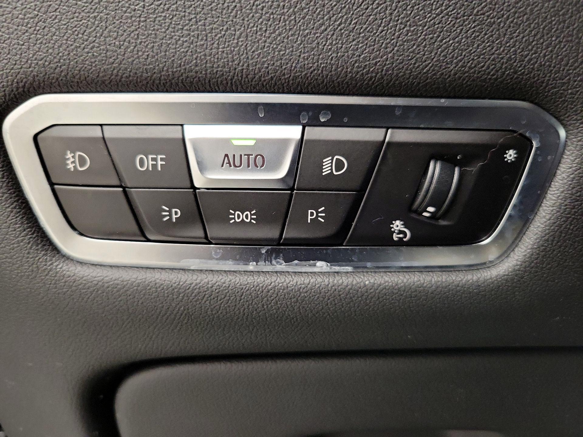 Thumbnail: 2021 BMW X5 - 13