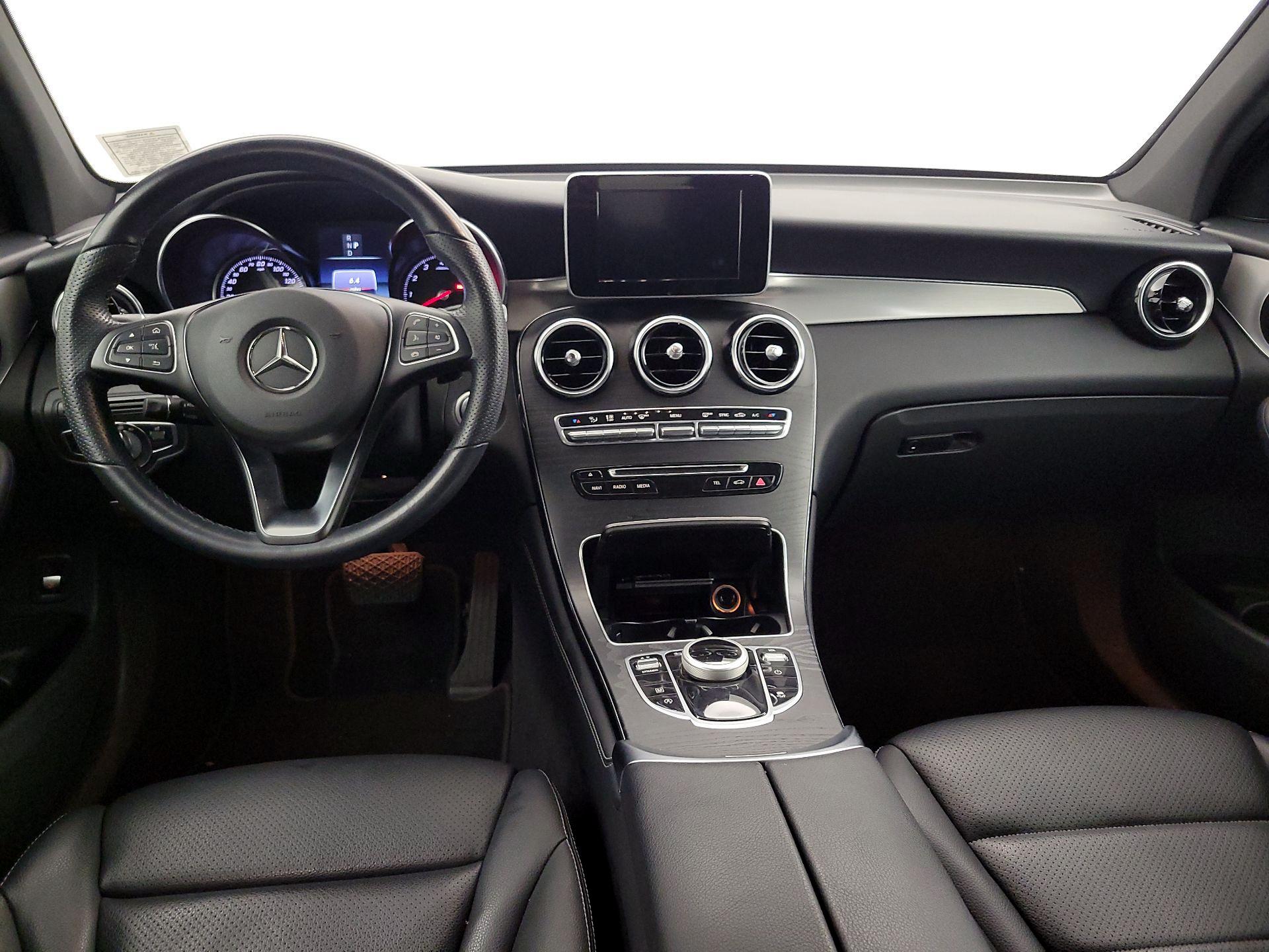 Thumbnail: 2019 Mercedes-Benz GLC - 9