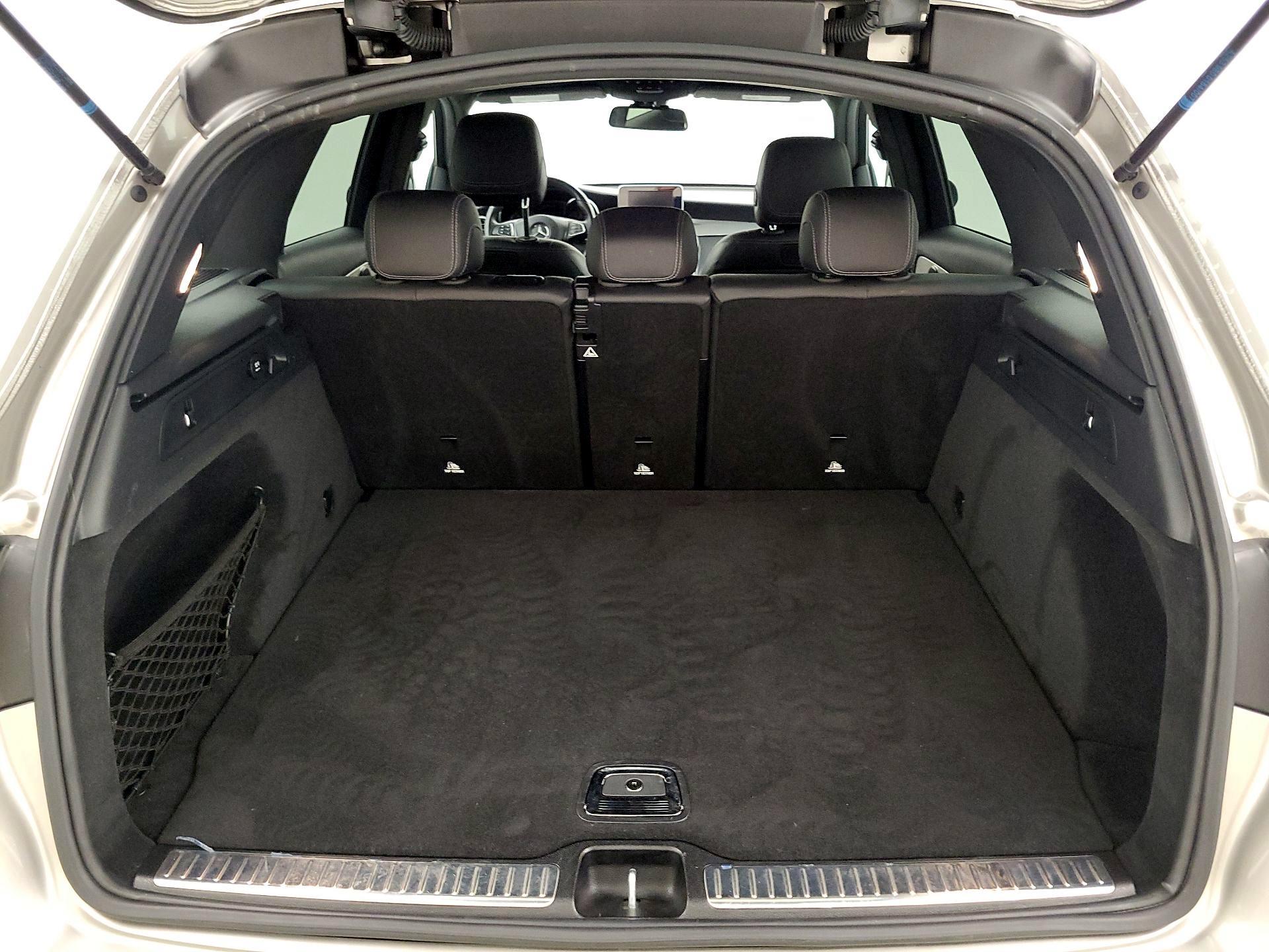 Thumbnail: 2019 Mercedes-Benz GLC - 19