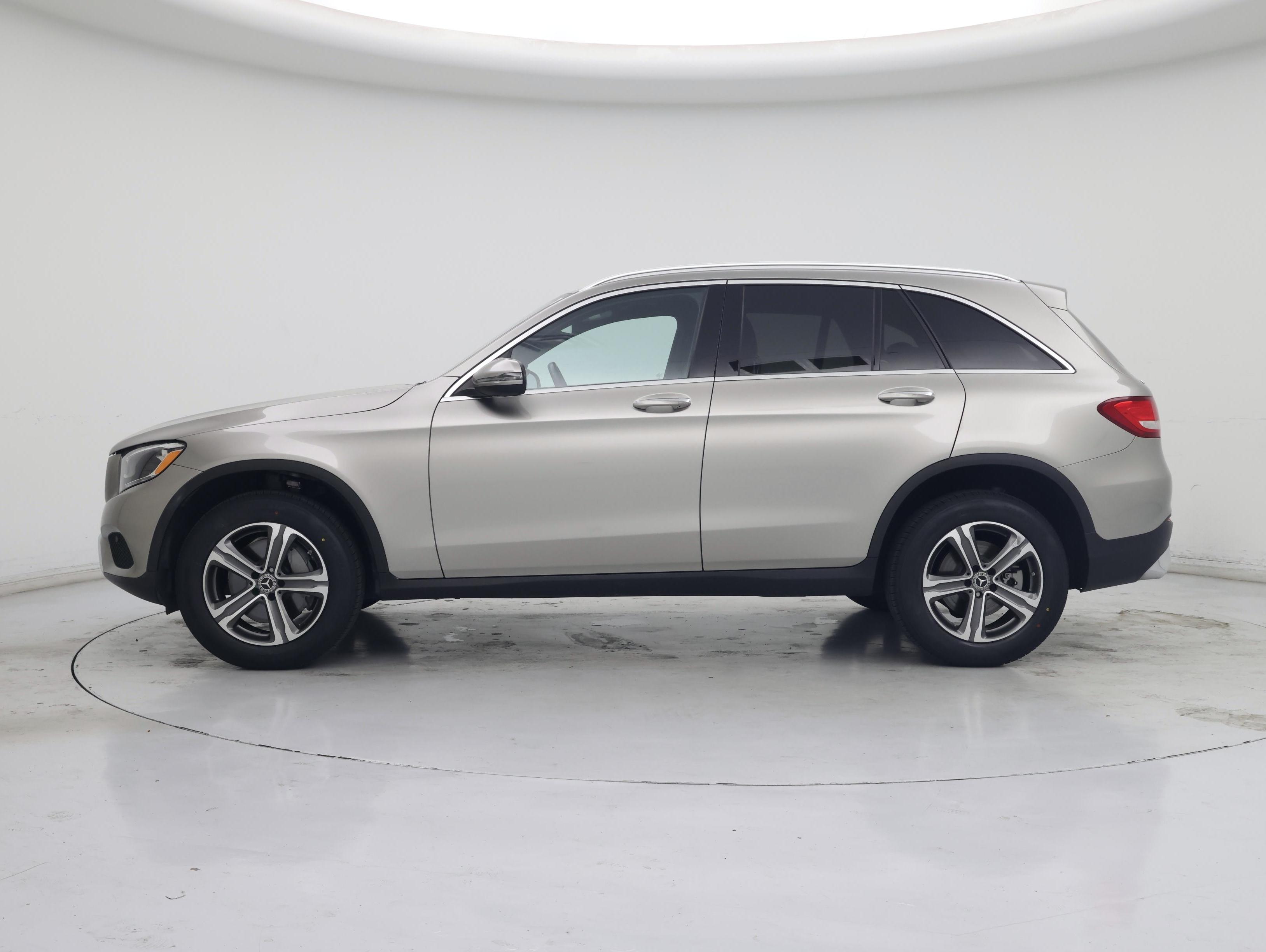 Thumbnail: 2019 Mercedes-Benz GLC - 3
