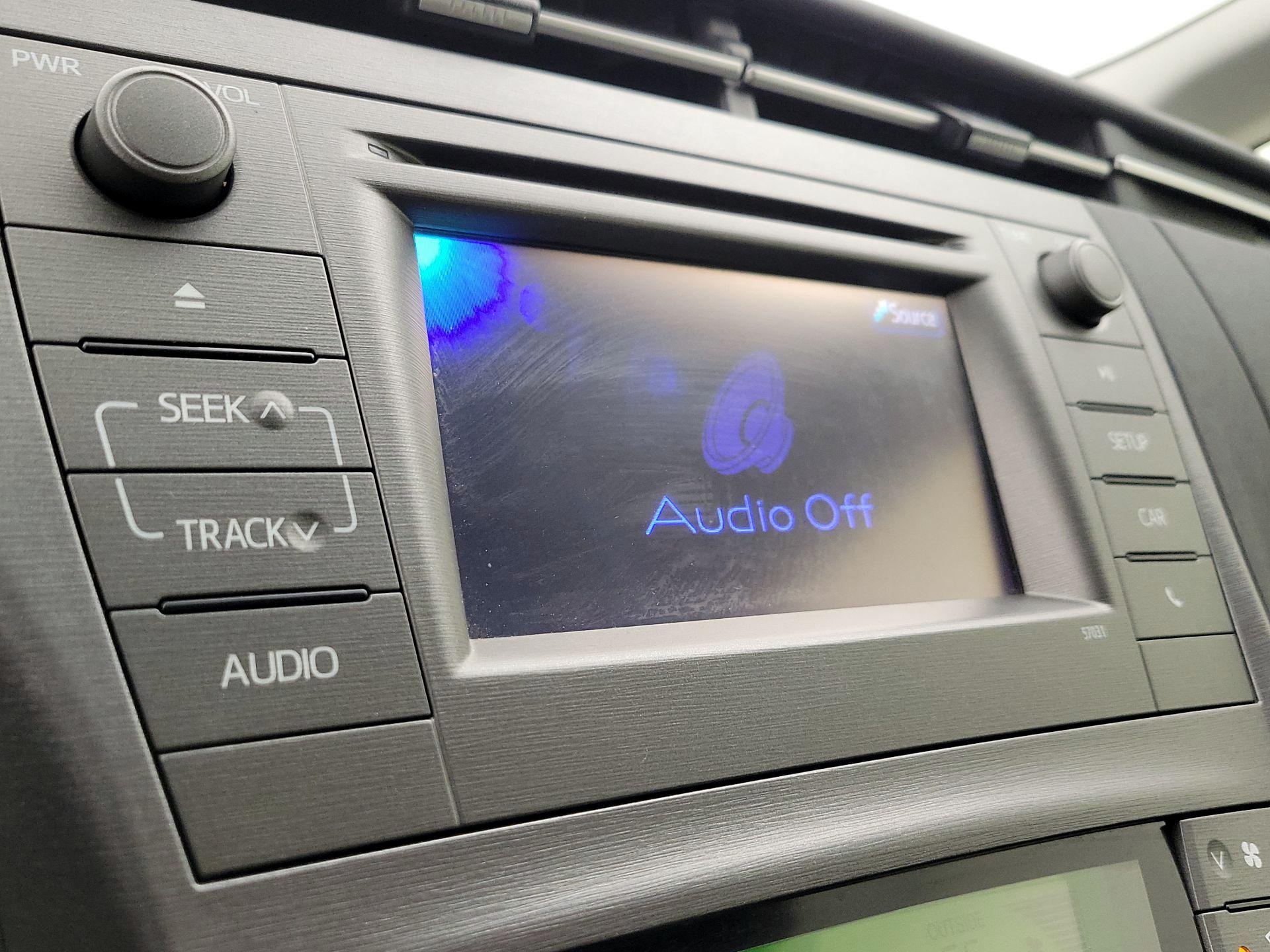 Thumbnail: 2015 Toyota Prius - 15