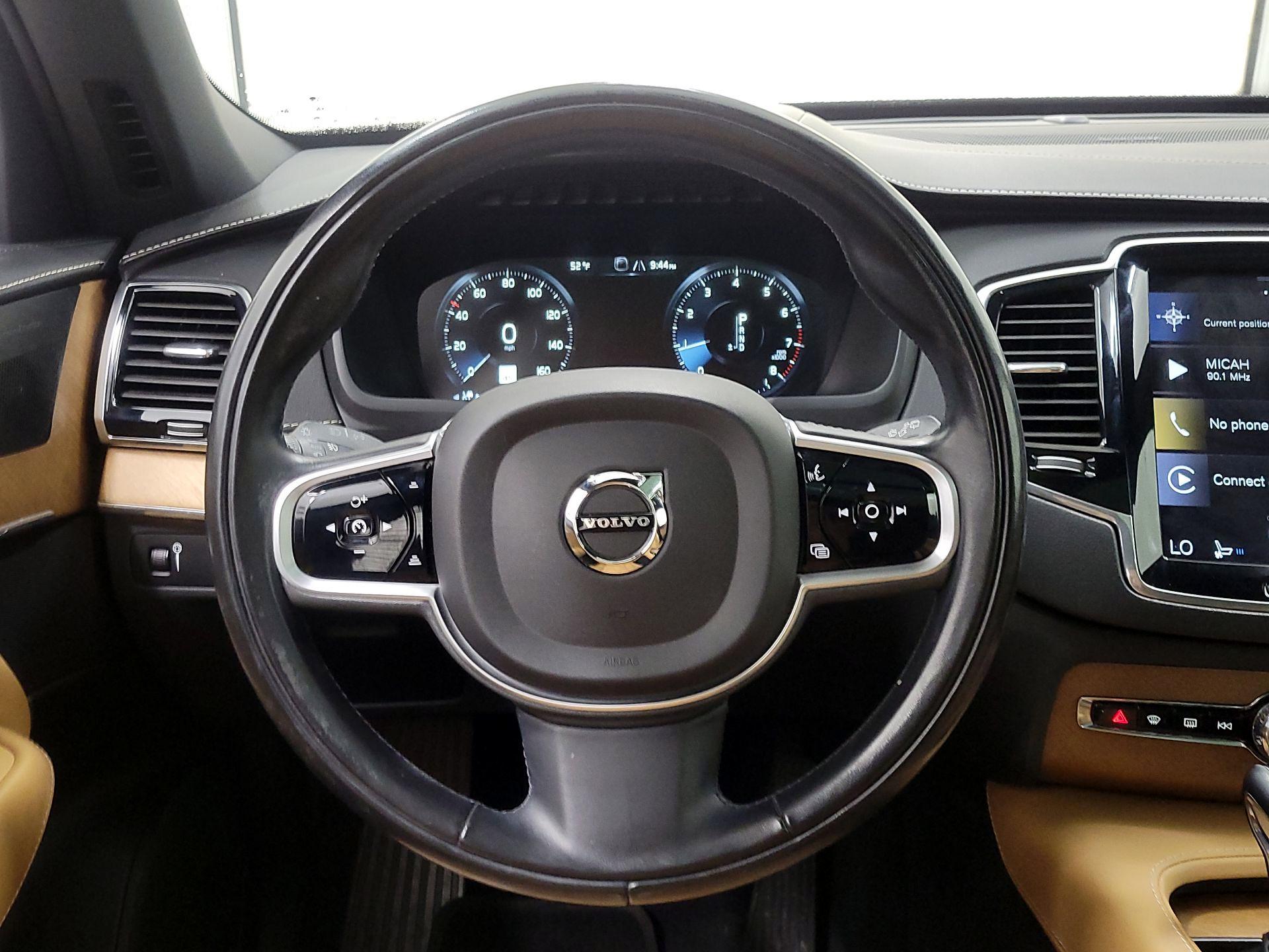 Thumbnail: 2019 Volvo XC90 - 10