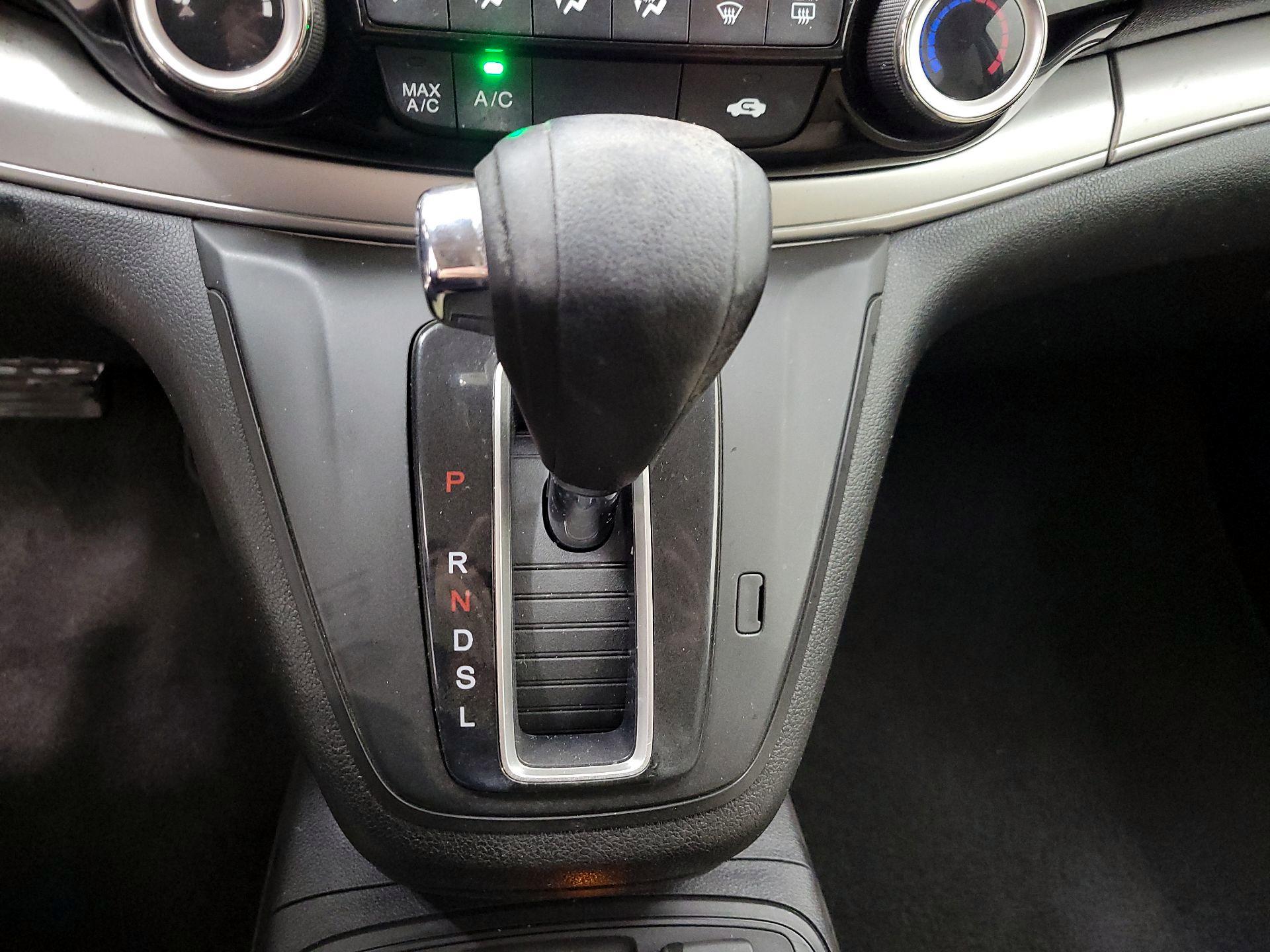 Thumbnail: 2016 Honda CR-V - 17