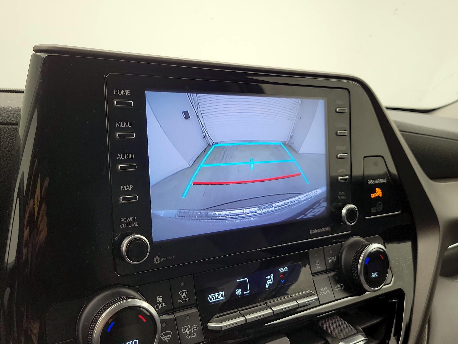 Thumbnail: 2022 Toyota Highlander - 14