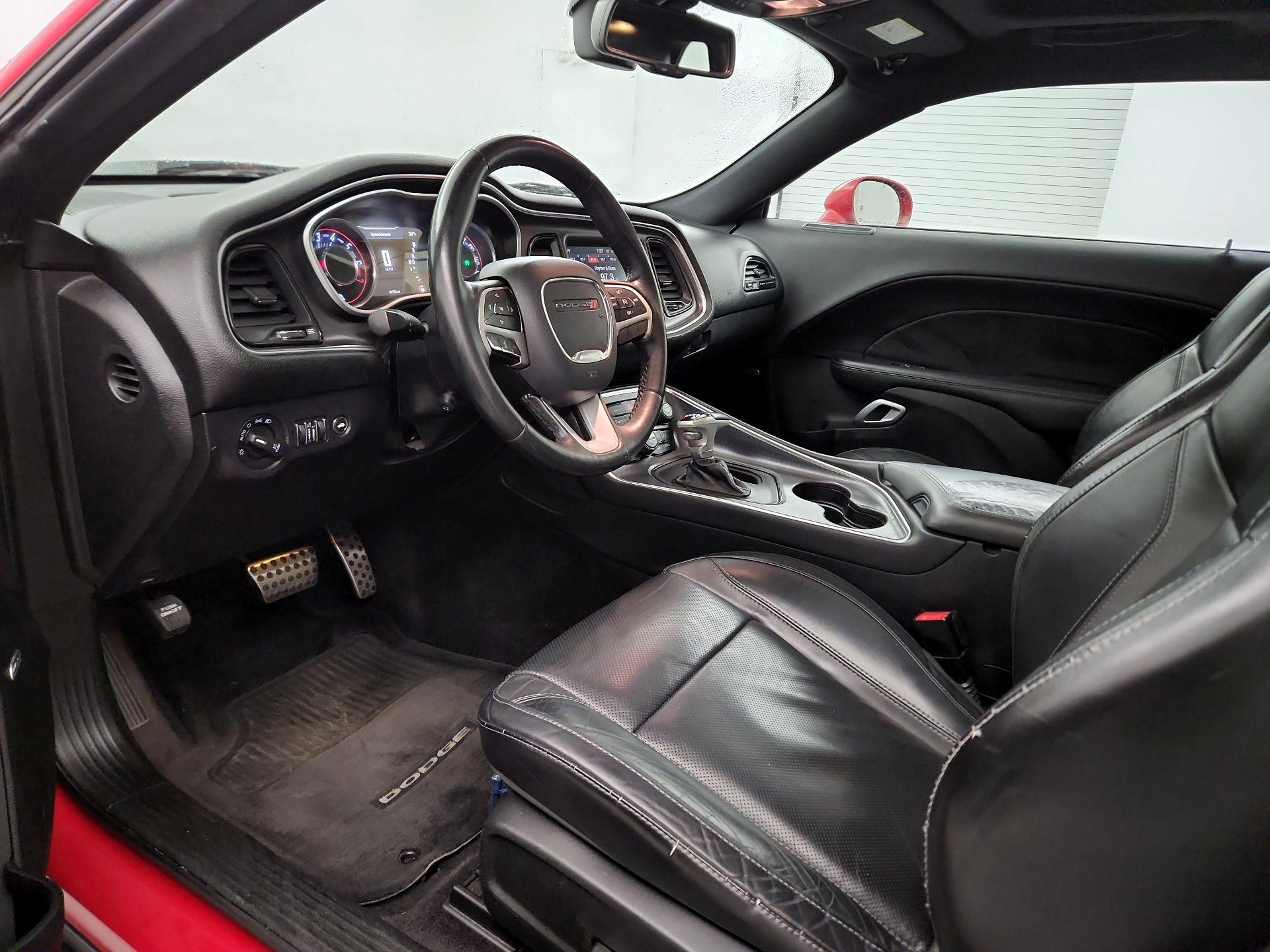 Thumbnail: 2016 Dodge Challenger - 9