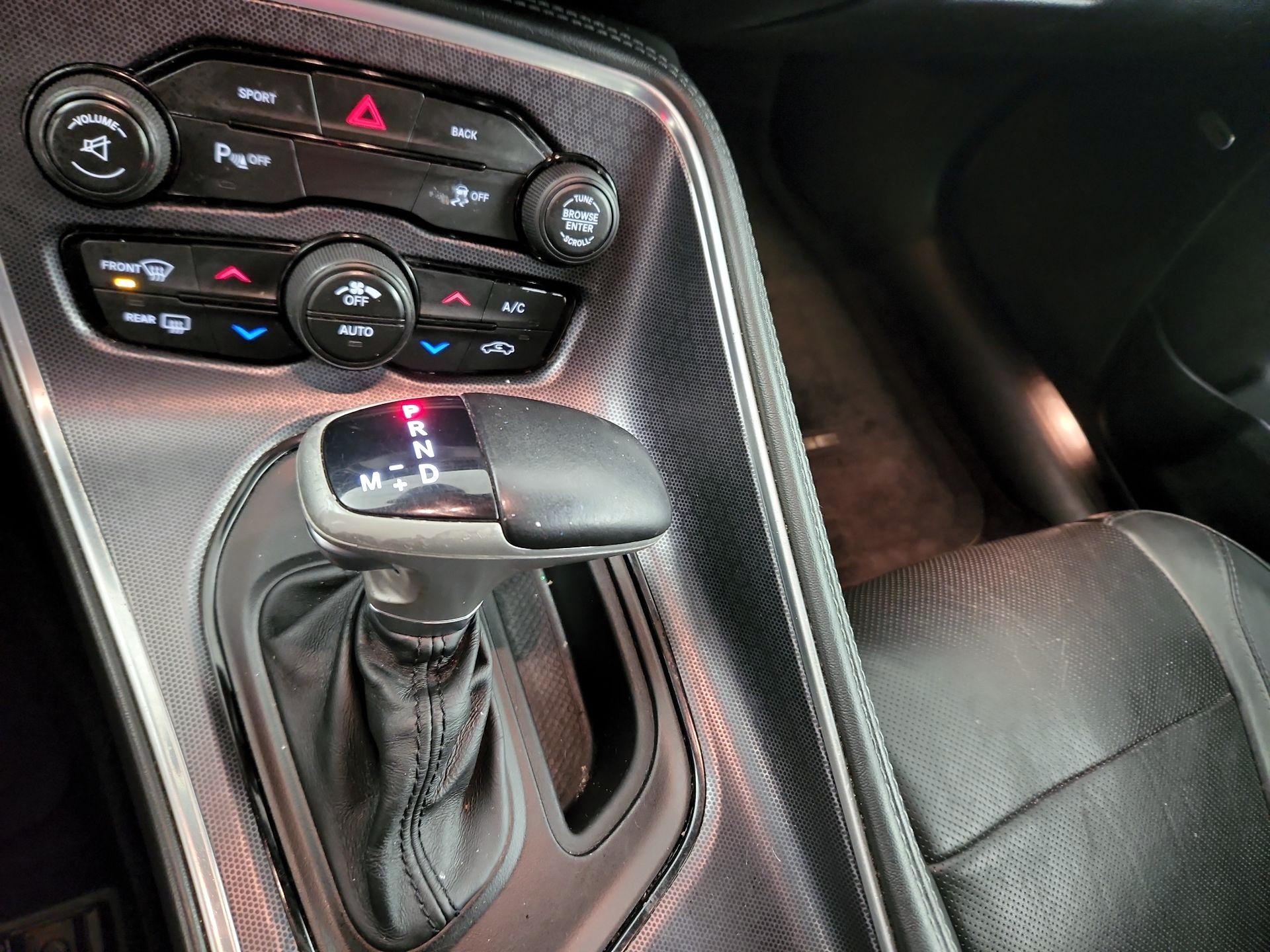 Thumbnail: 2016 Dodge Challenger - 15