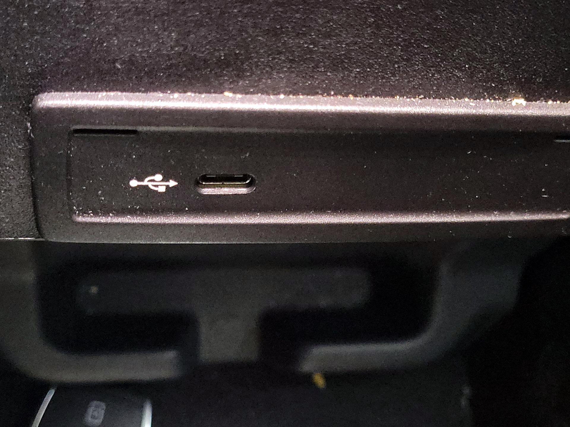 Thumbnail: 2023 Mercedes-Benz GLE - 19