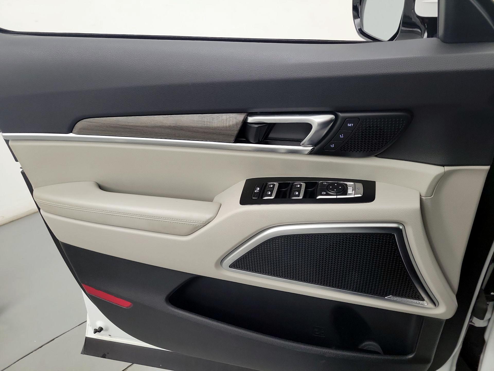 Thumbnail: 2020 Kia Telluride - 12