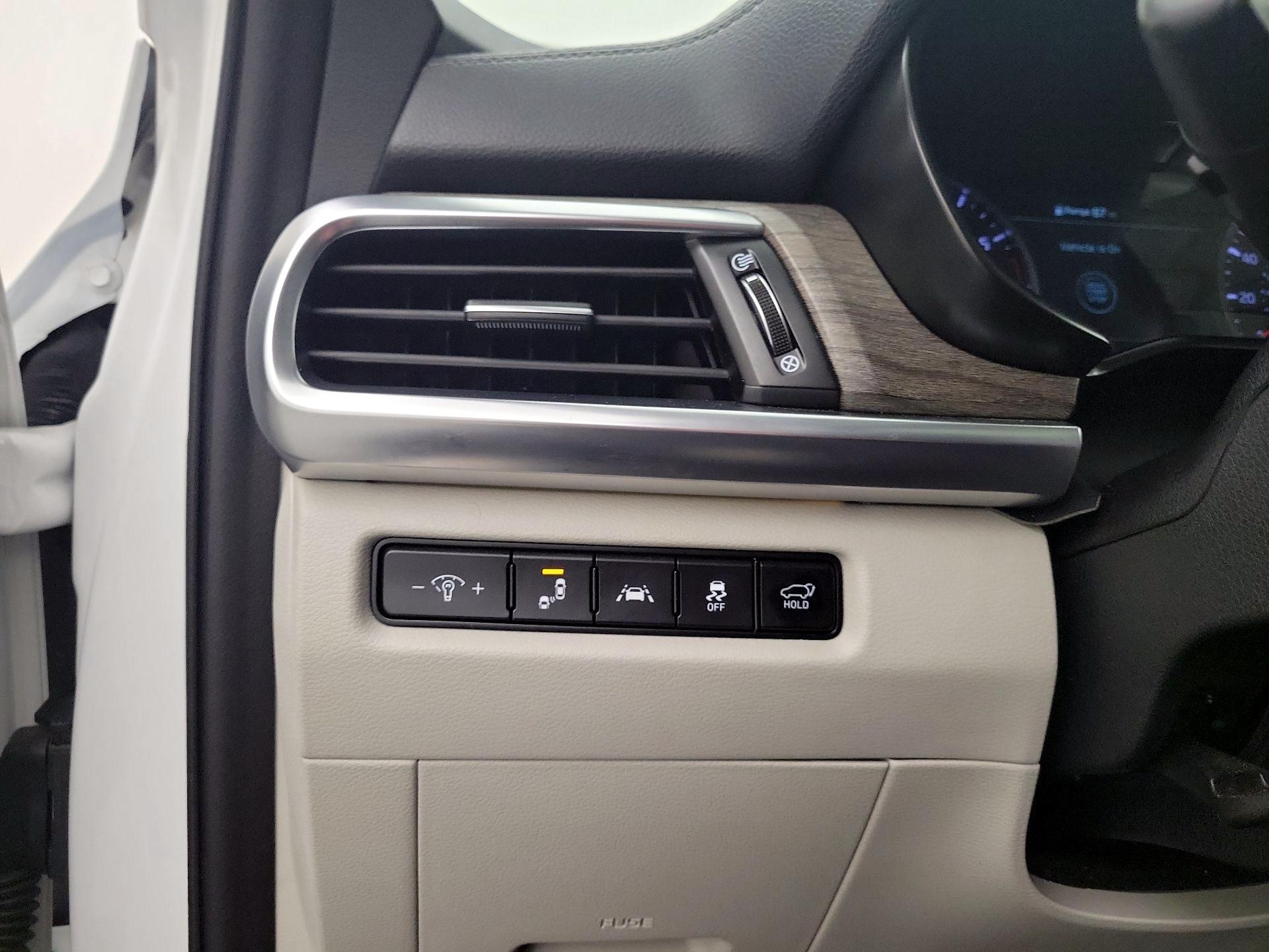 Thumbnail: 2020 Kia Telluride - 13