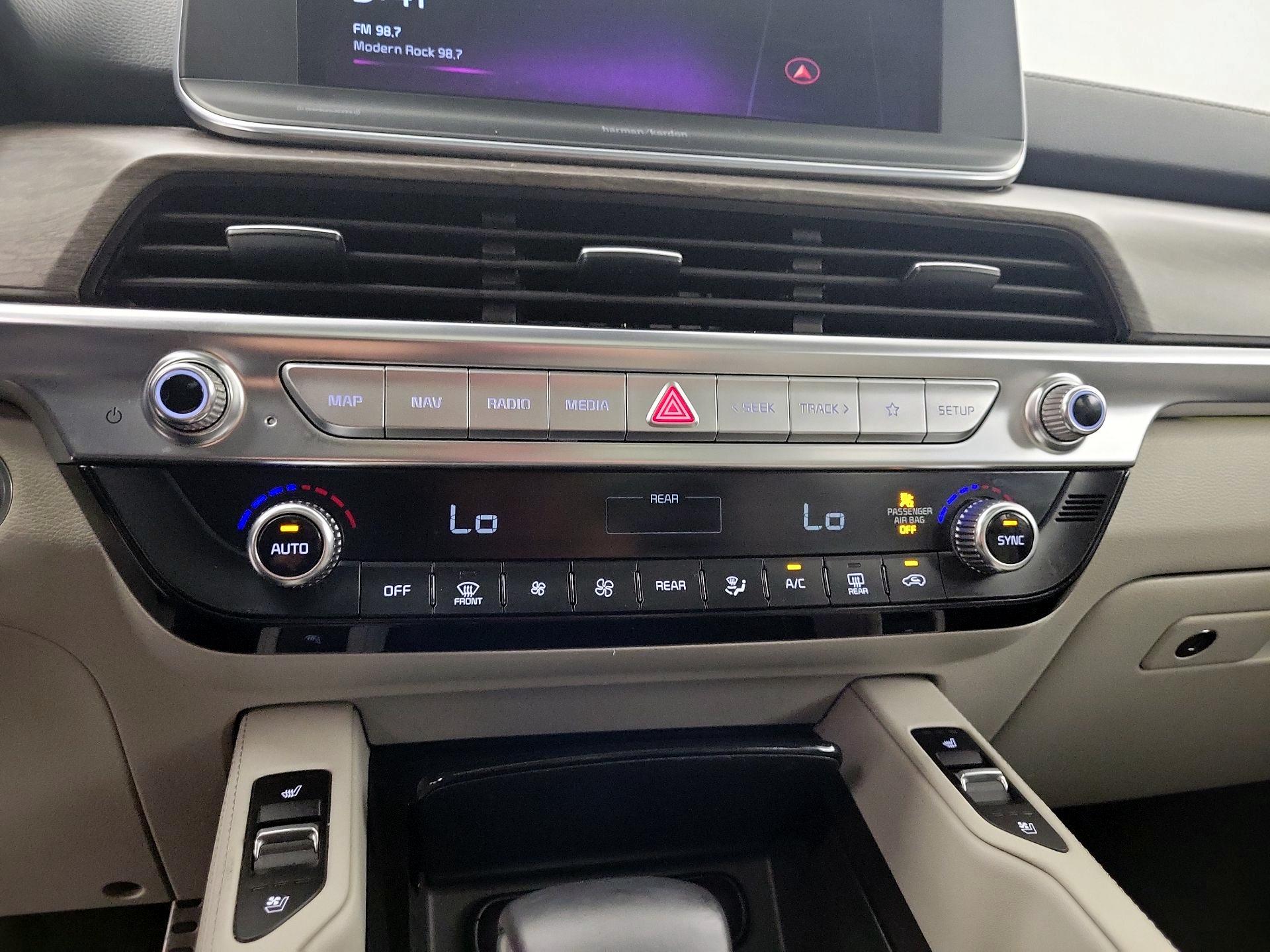 Thumbnail: 2020 Kia Telluride - 17