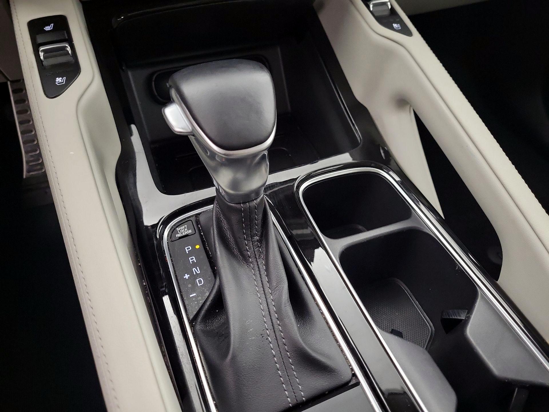 Thumbnail: 2020 Kia Telluride - 18