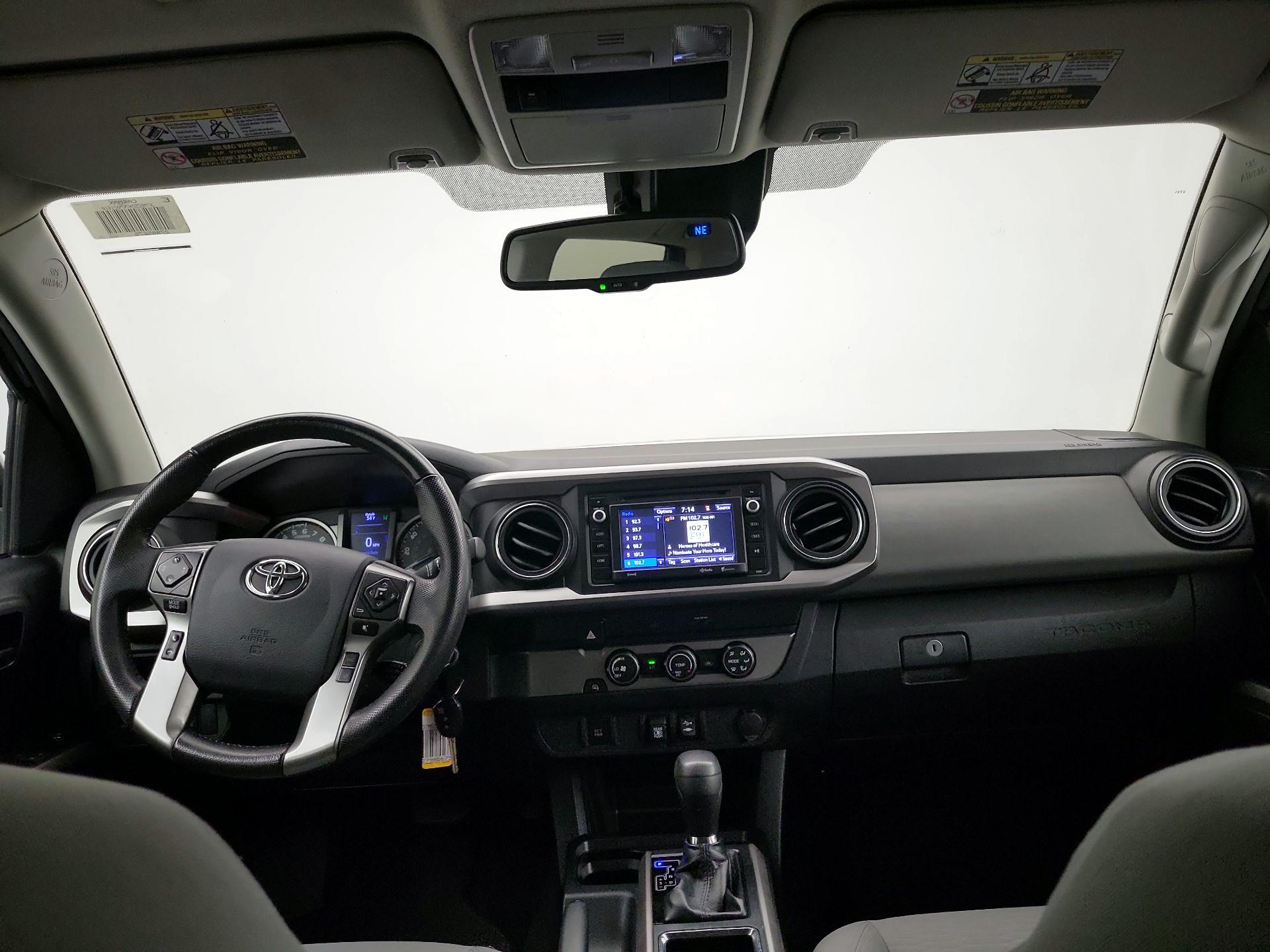 Thumbnail: 2019 Toyota Tacoma - 9