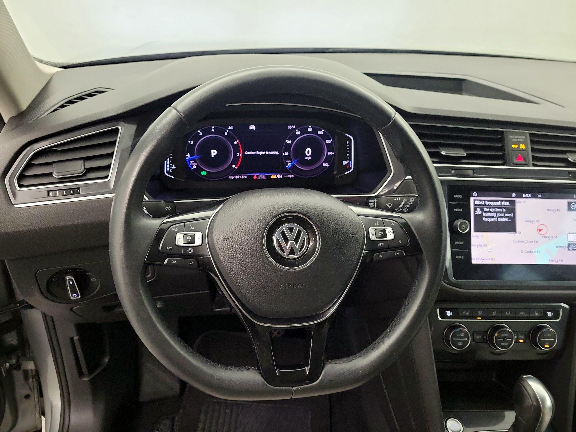 Thumbnail: 2020 Volkswagen Tiguan - 10