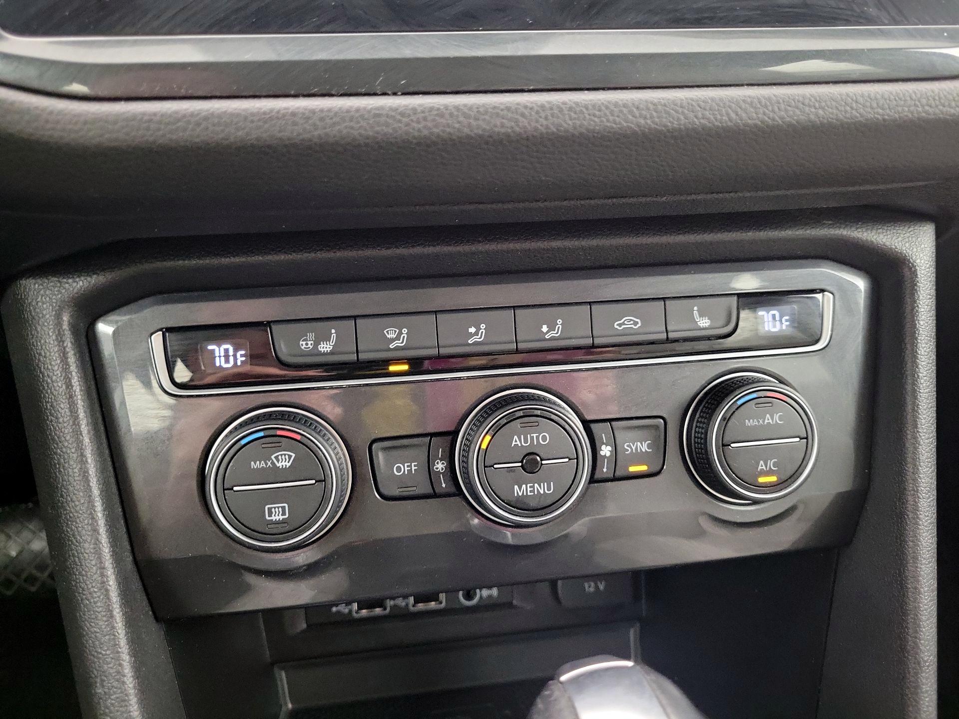 Thumbnail: 2020 Volkswagen Tiguan - 16