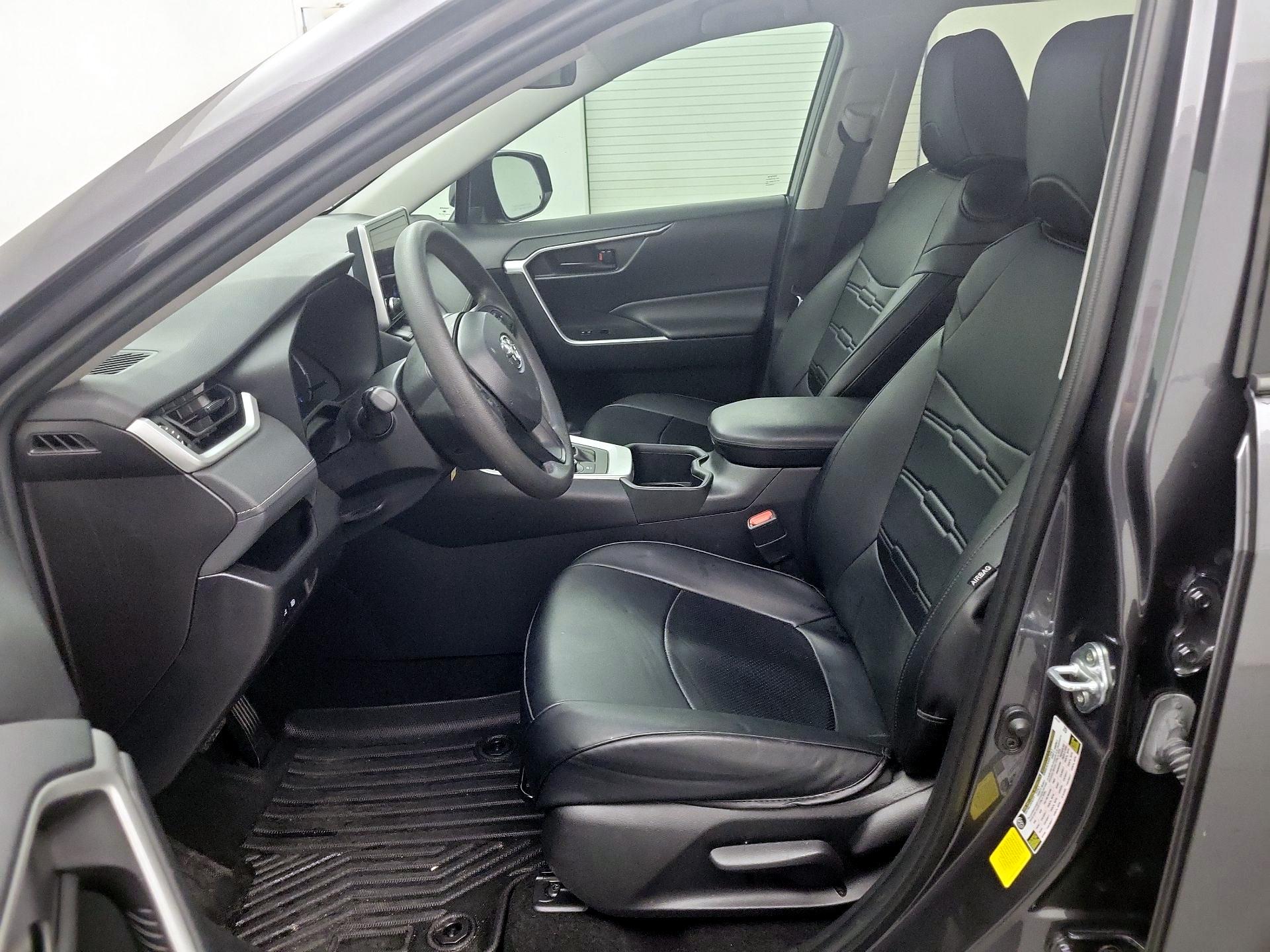 Thumbnail: 2024 Toyota RAV4 - 11