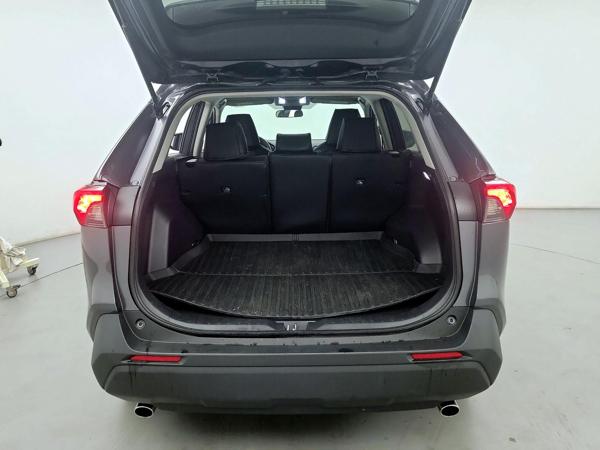 Thumbnail: 2024 Toyota RAV4 - 20