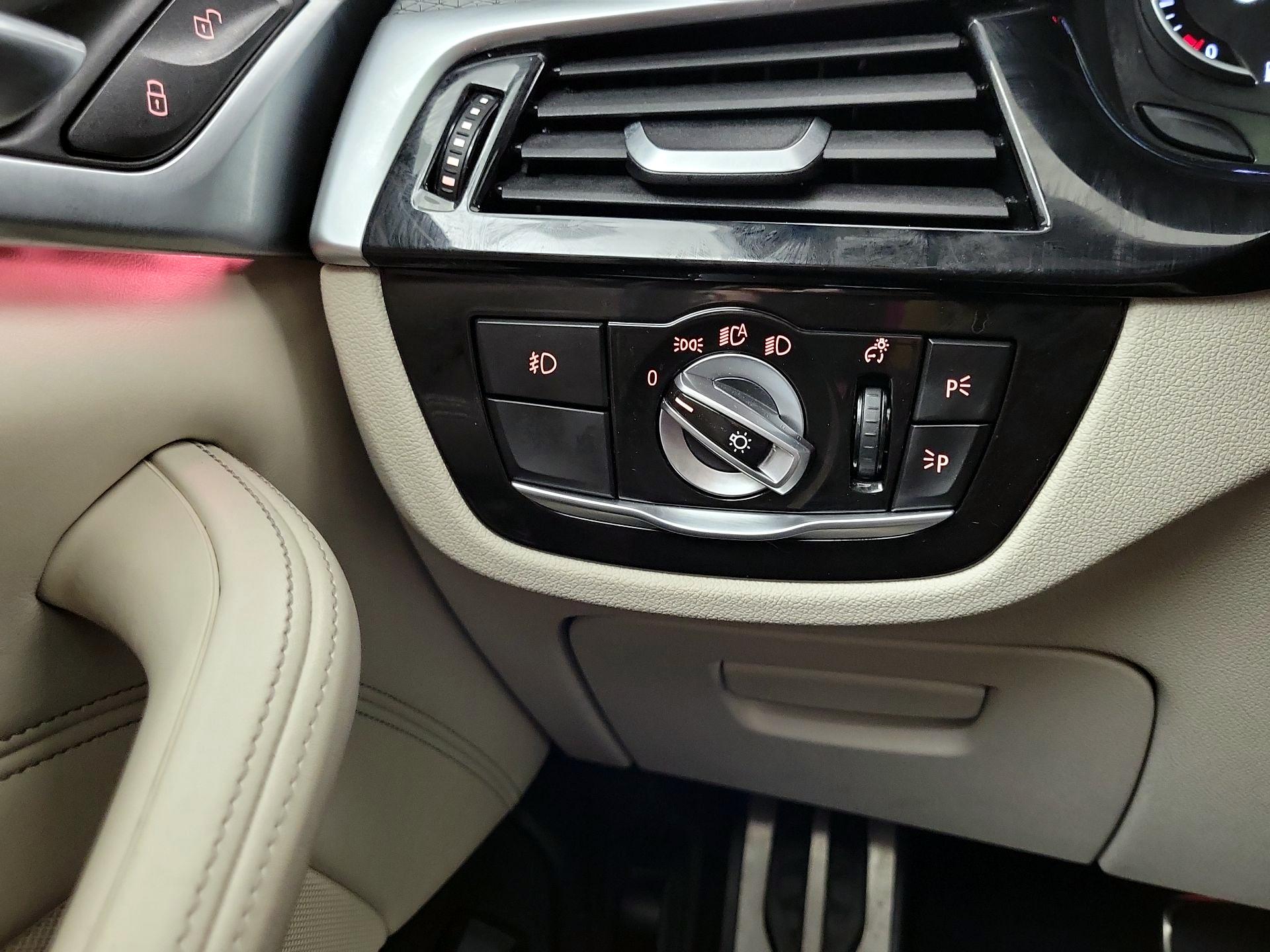 Thumbnail: 2017 BMW 5 Series - 11