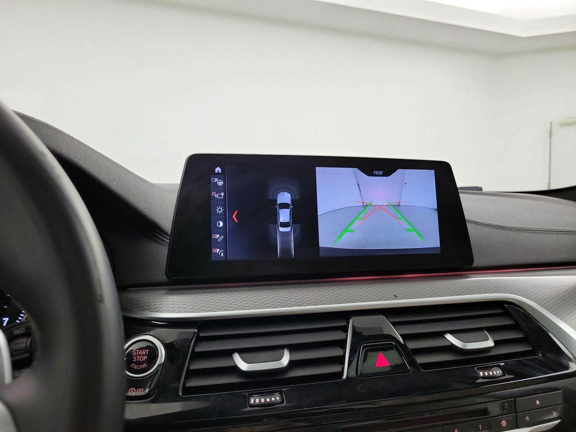 Thumbnail: 2017 BMW 5 Series - 12