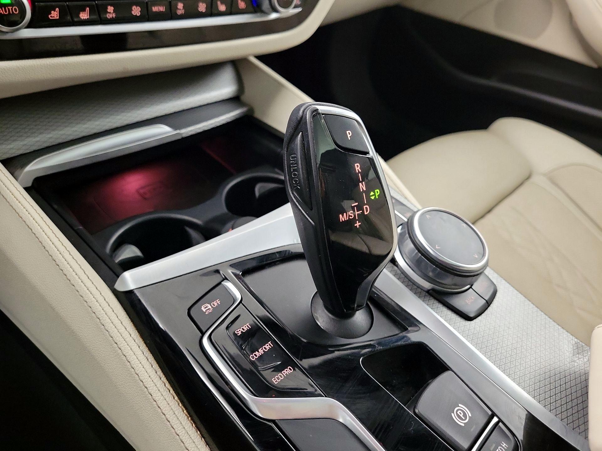 Thumbnail: 2017 BMW 5 Series - 15