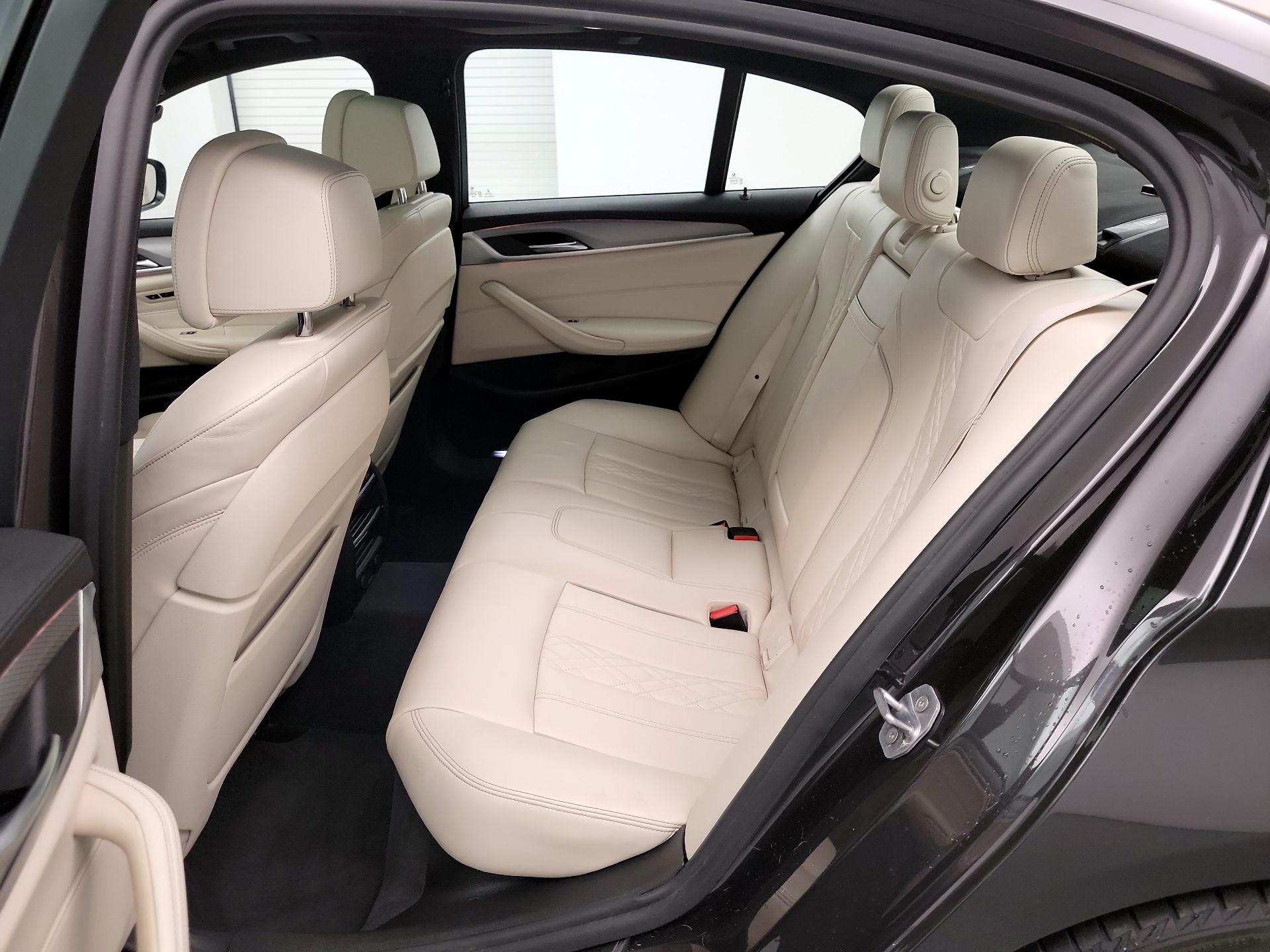 Thumbnail: 2017 BMW 5 Series - 18