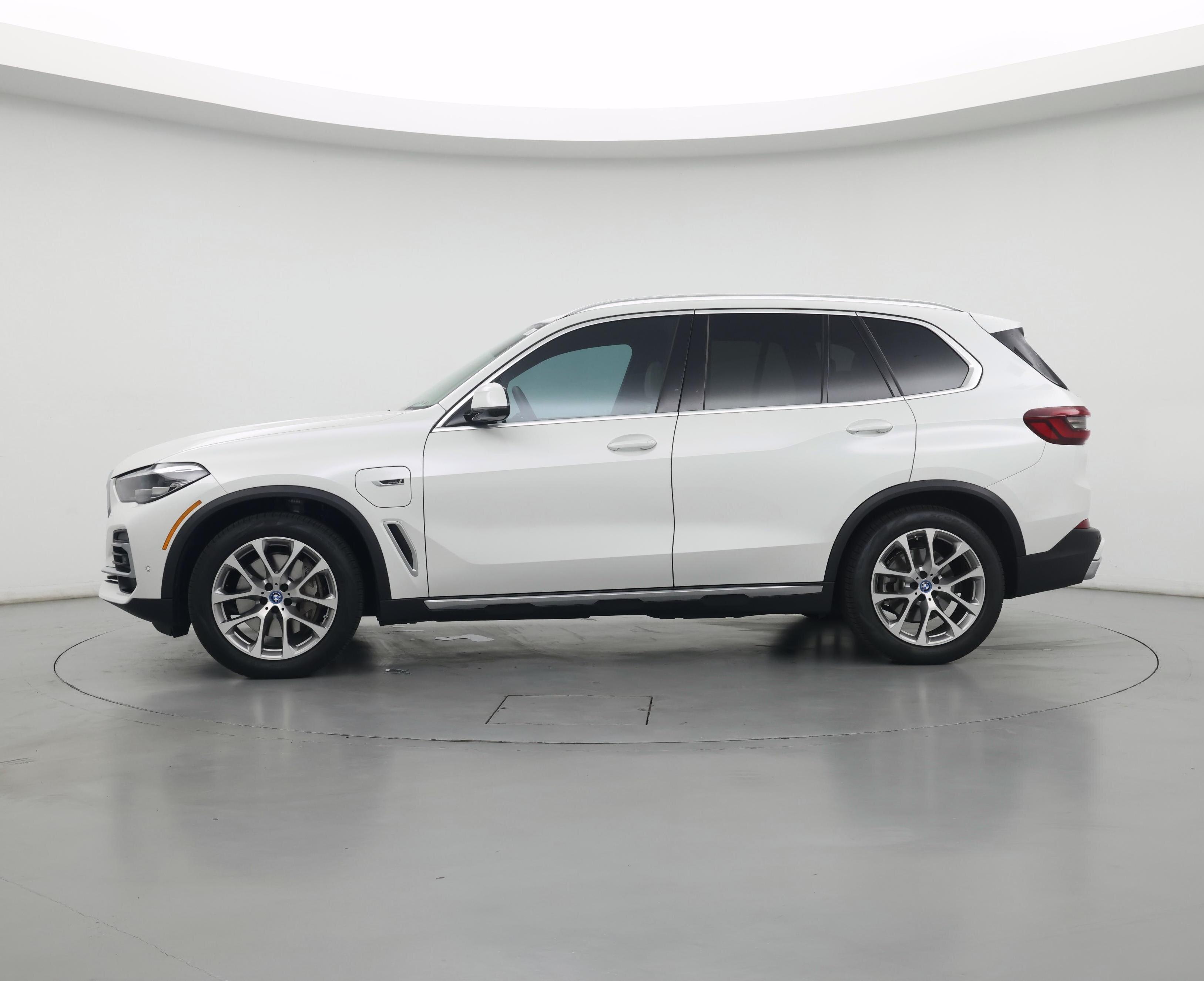 Thumbnail: 2022 BMW X5 - 3