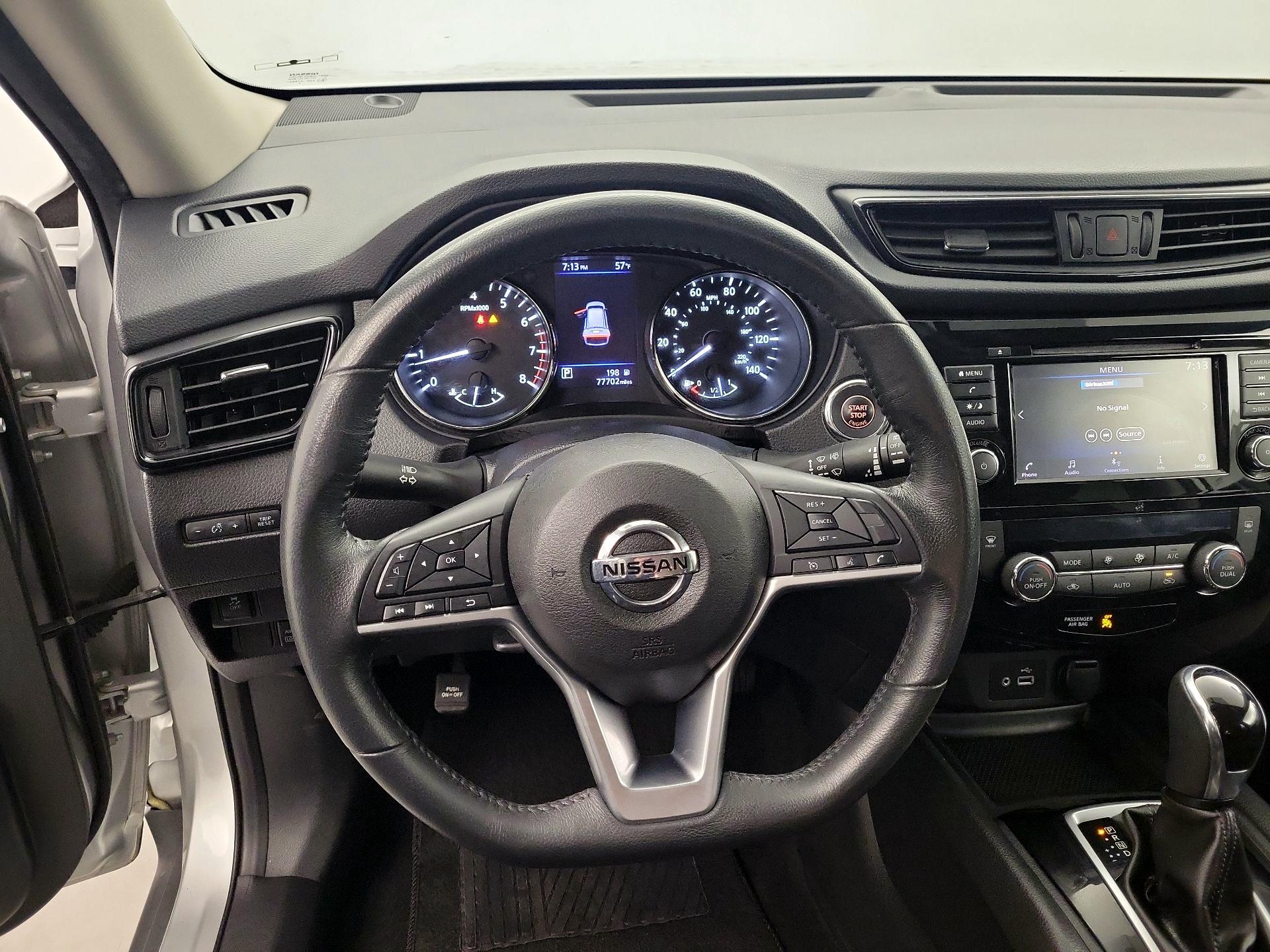 Thumbnail: 2018 Nissan Rogue - 10