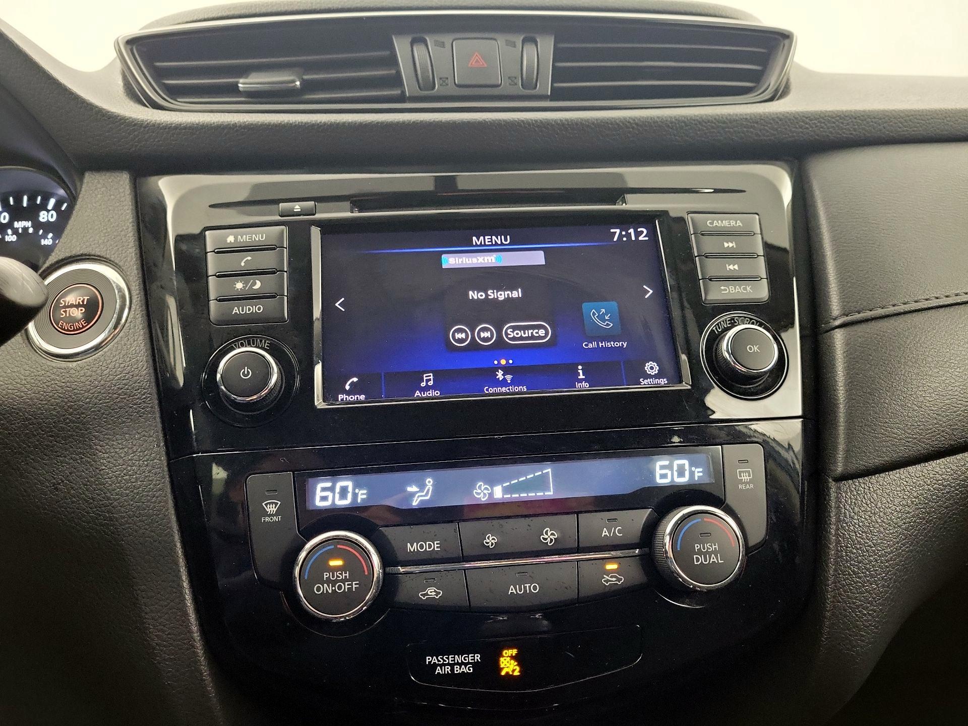 Thumbnail: 2018 Nissan Rogue - 15