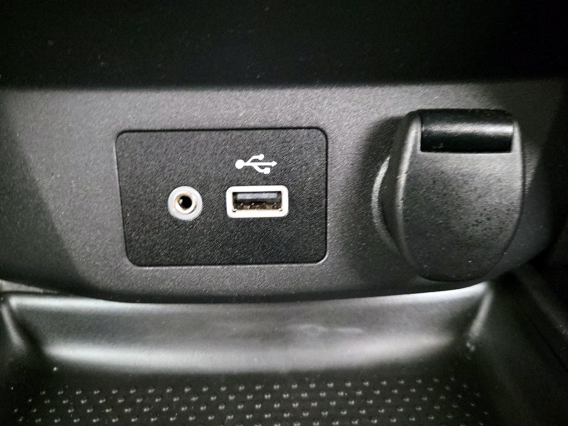 Thumbnail: 2018 Nissan Rogue - 18