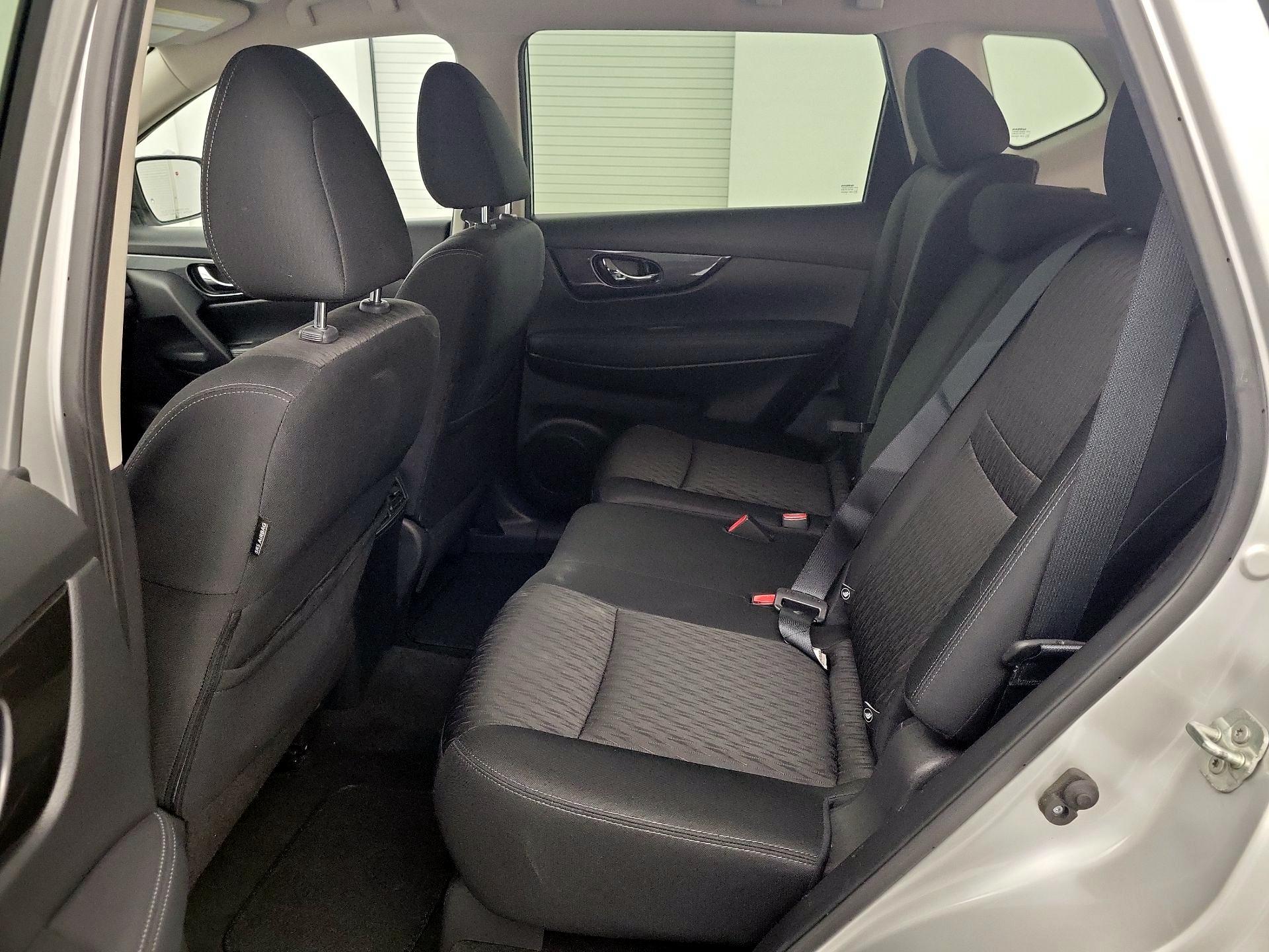 Thumbnail: 2018 Nissan Rogue - 19