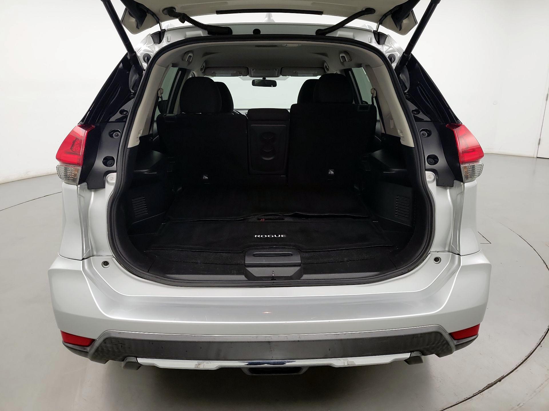 Thumbnail: 2018 Nissan Rogue - 20