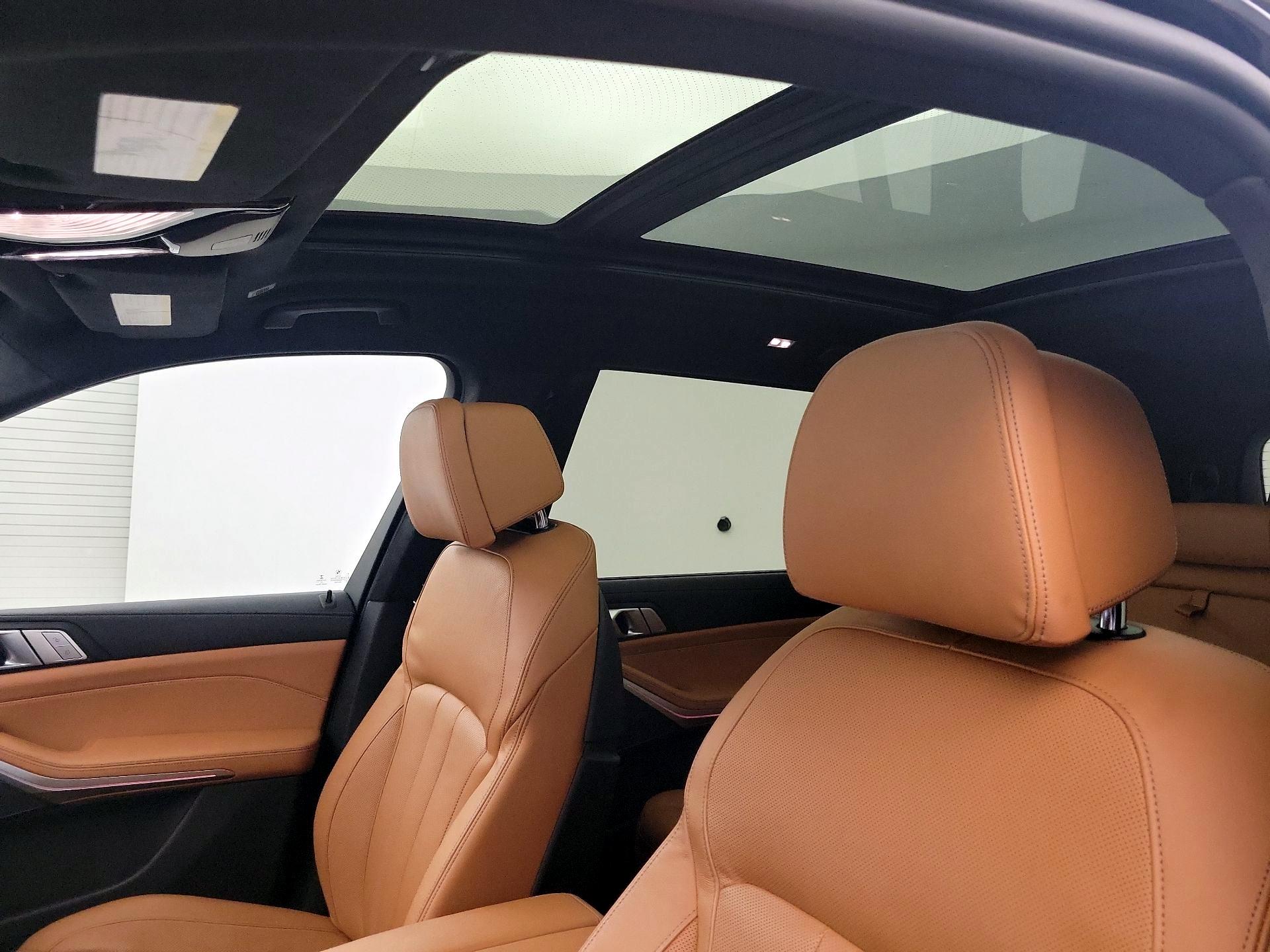 Thumbnail: 2022 BMW X7 - 18