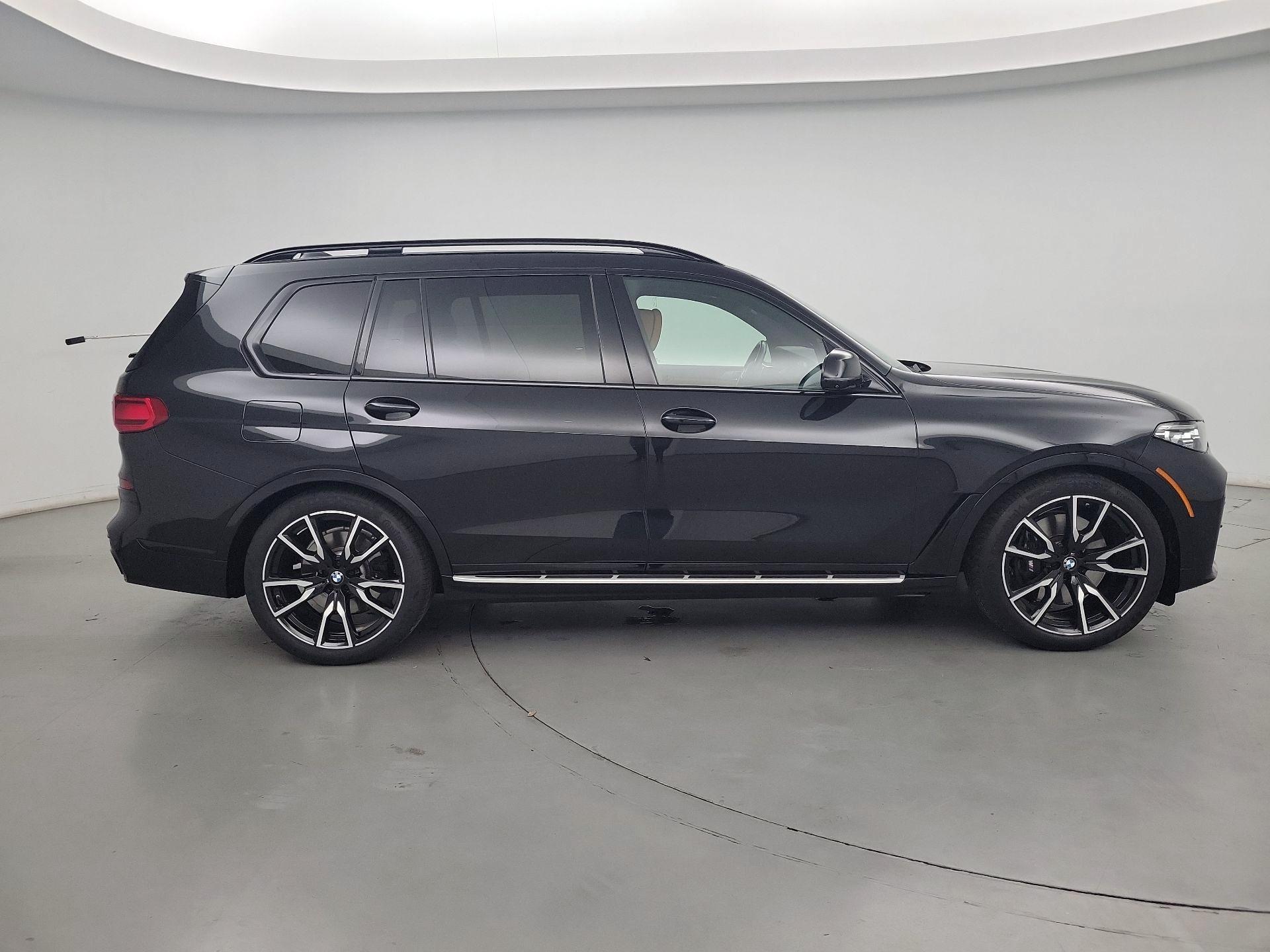 Thumbnail: 2022 BMW X7 - 4