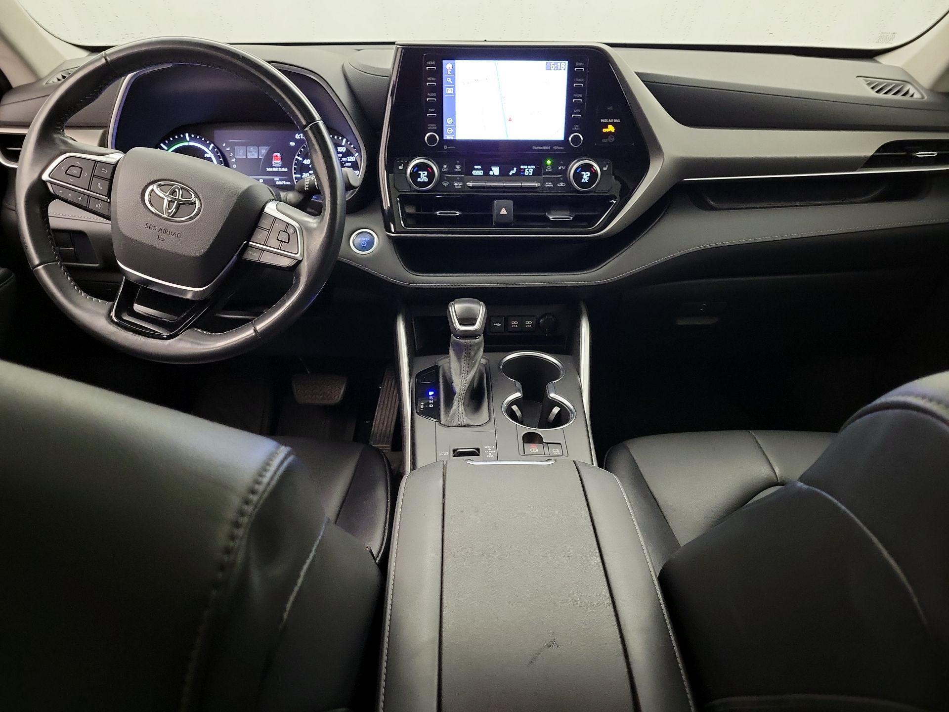 Thumbnail: 2021 Toyota Highlander - 9