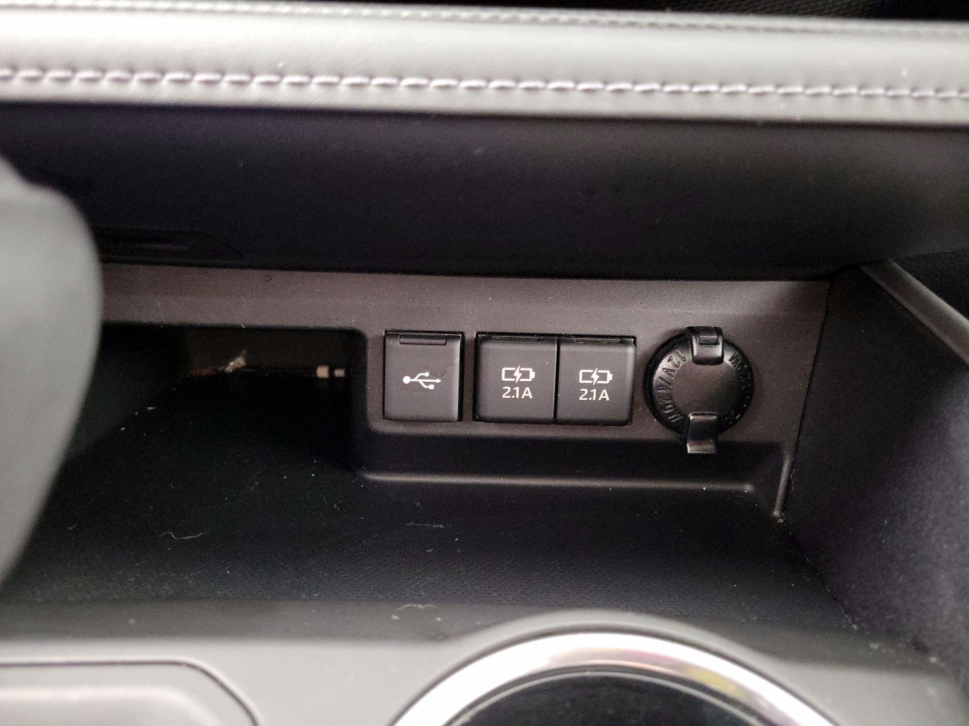 Thumbnail: 2021 Toyota Highlander - 19