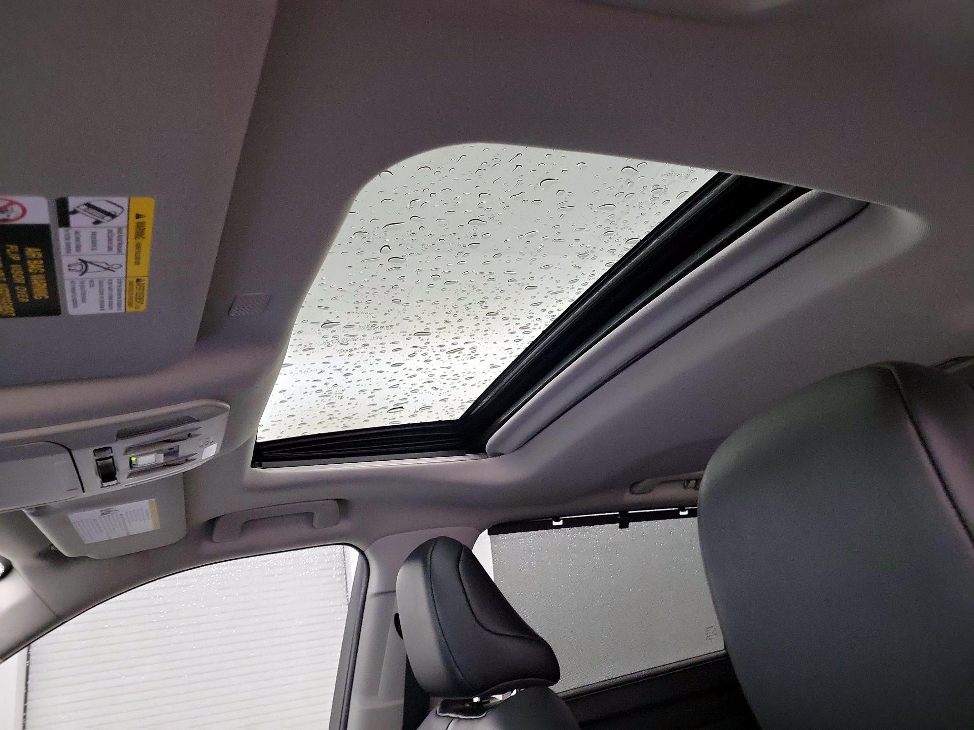 Thumbnail: 2021 Toyota Highlander - 20