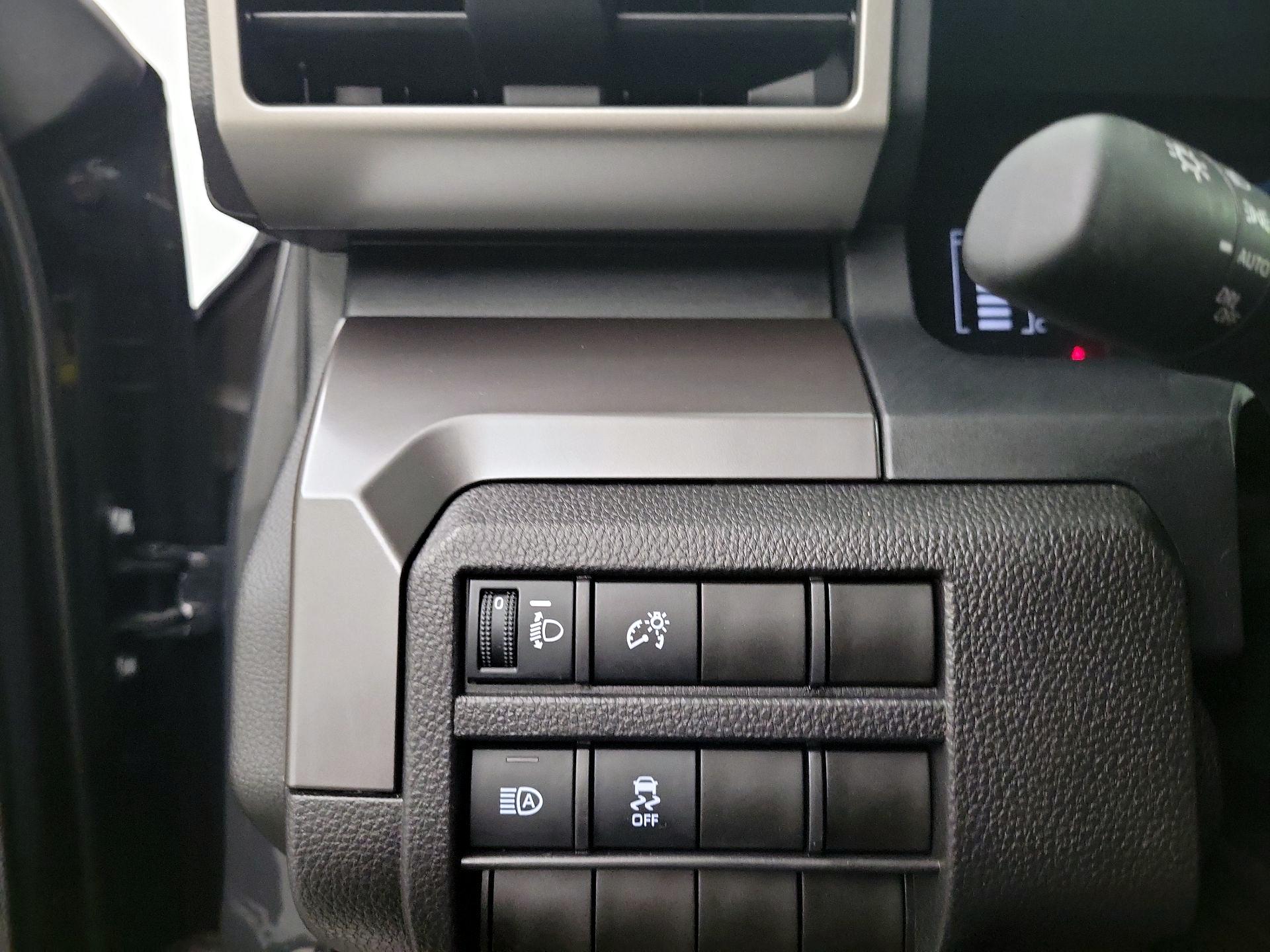 Thumbnail: 2024 Toyota Tacoma - 11