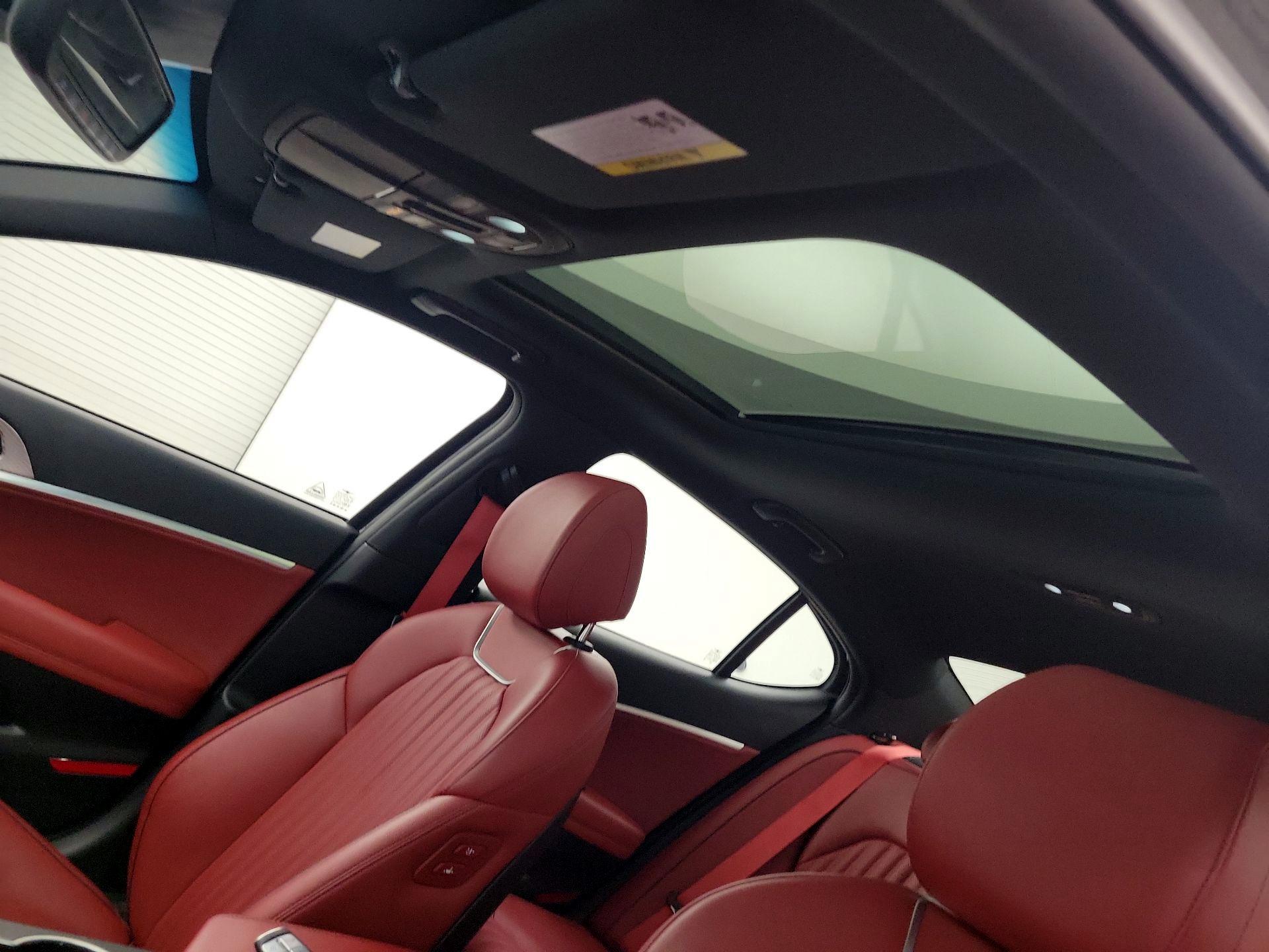 Thumbnail: 2023 Genesis G70 - 18