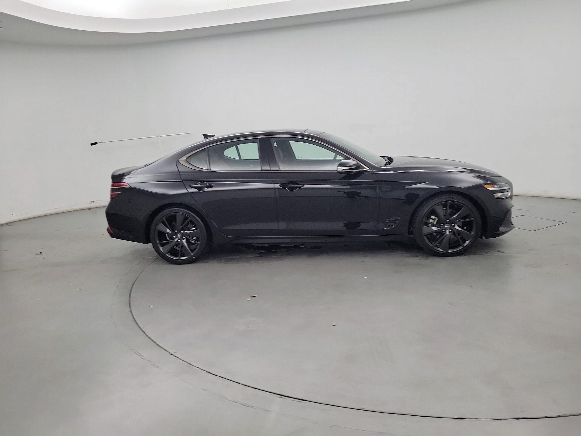 Thumbnail: 2023 Genesis G70 - 4