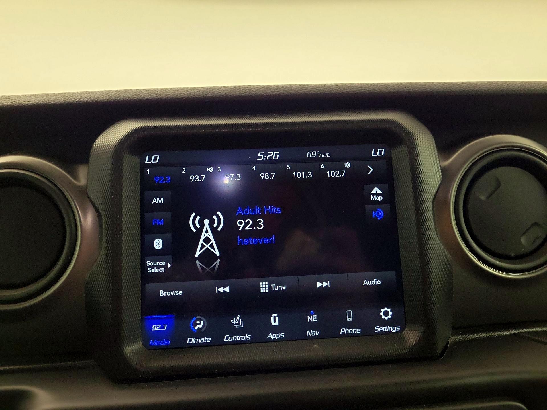 Thumbnail: 2021 Jeep Wrangler - 14