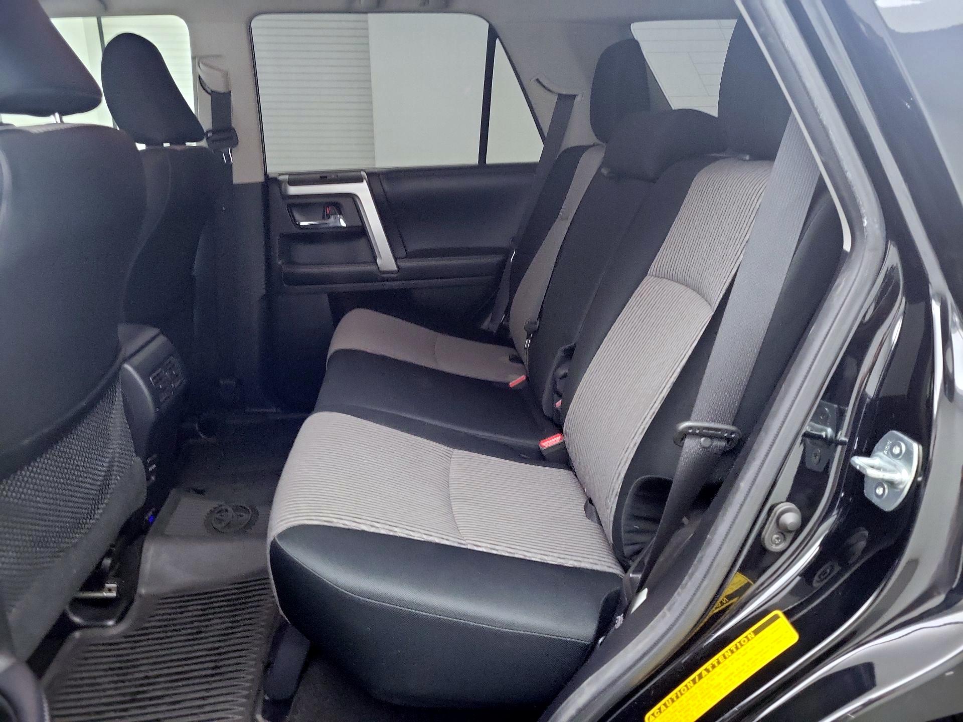 Thumbnail: 2019 Toyota 4Runner - 18