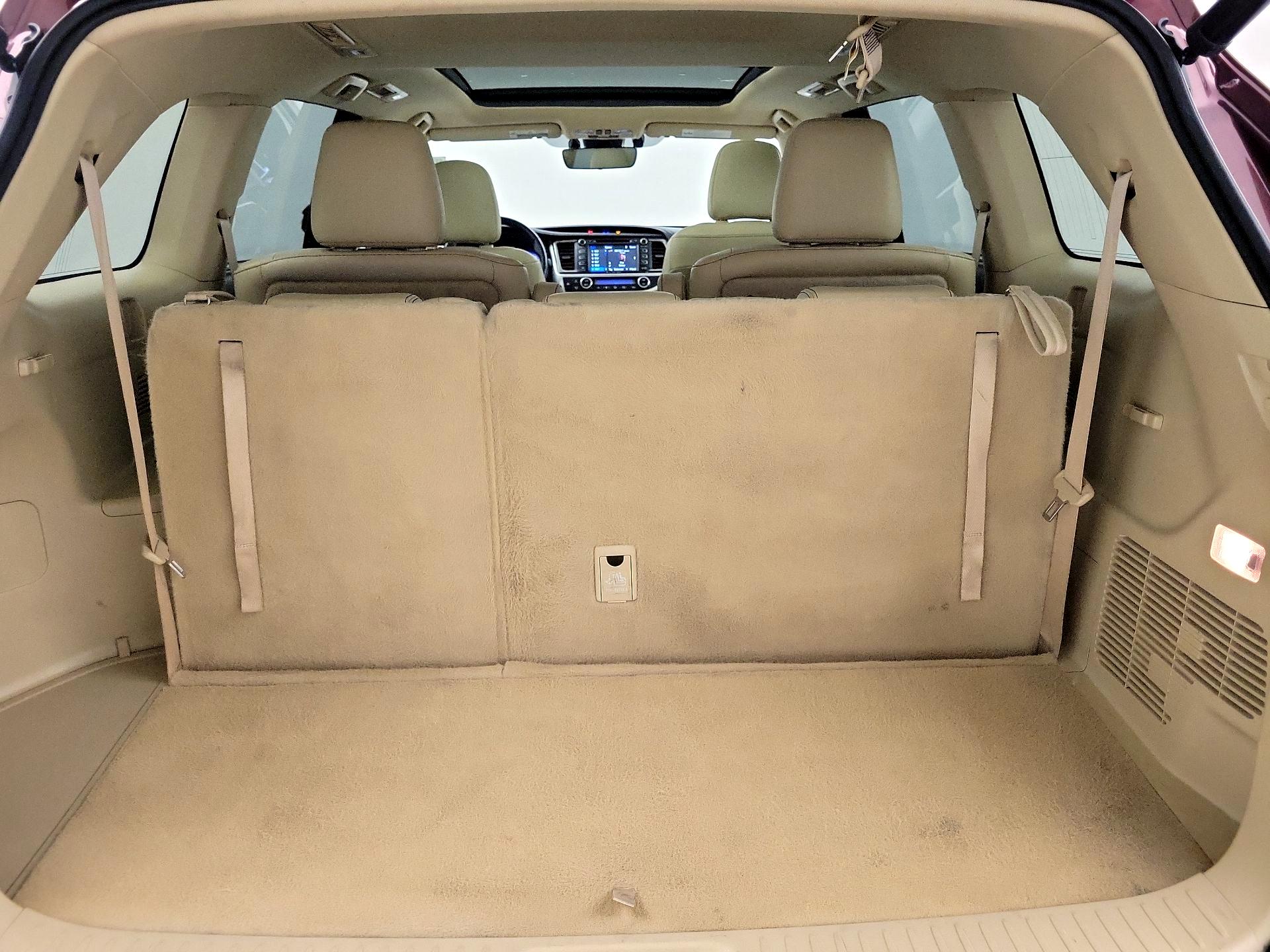 Thumbnail: 2017 Toyota Highlander - 19